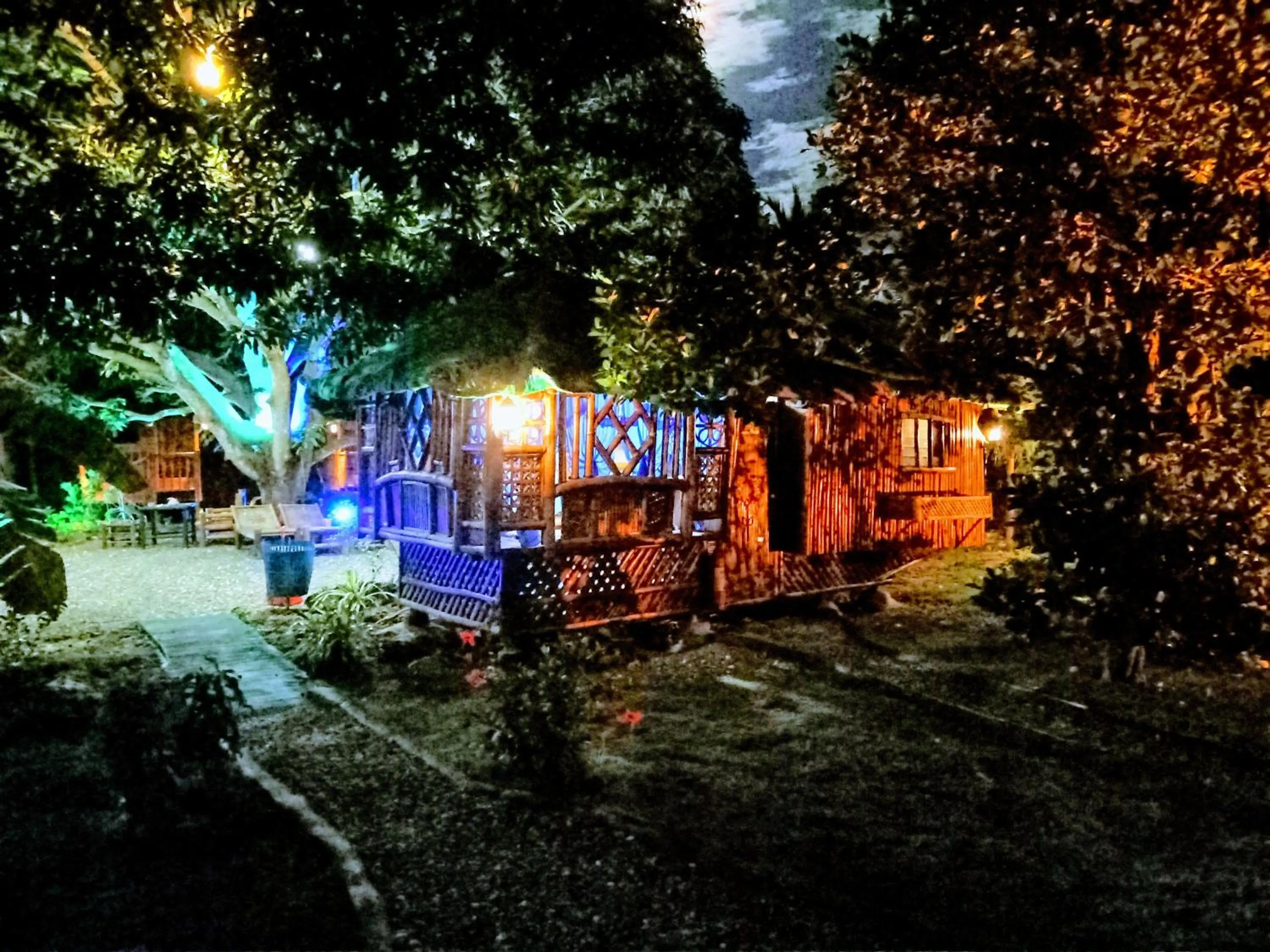 Moalboal Bamboo Guest House