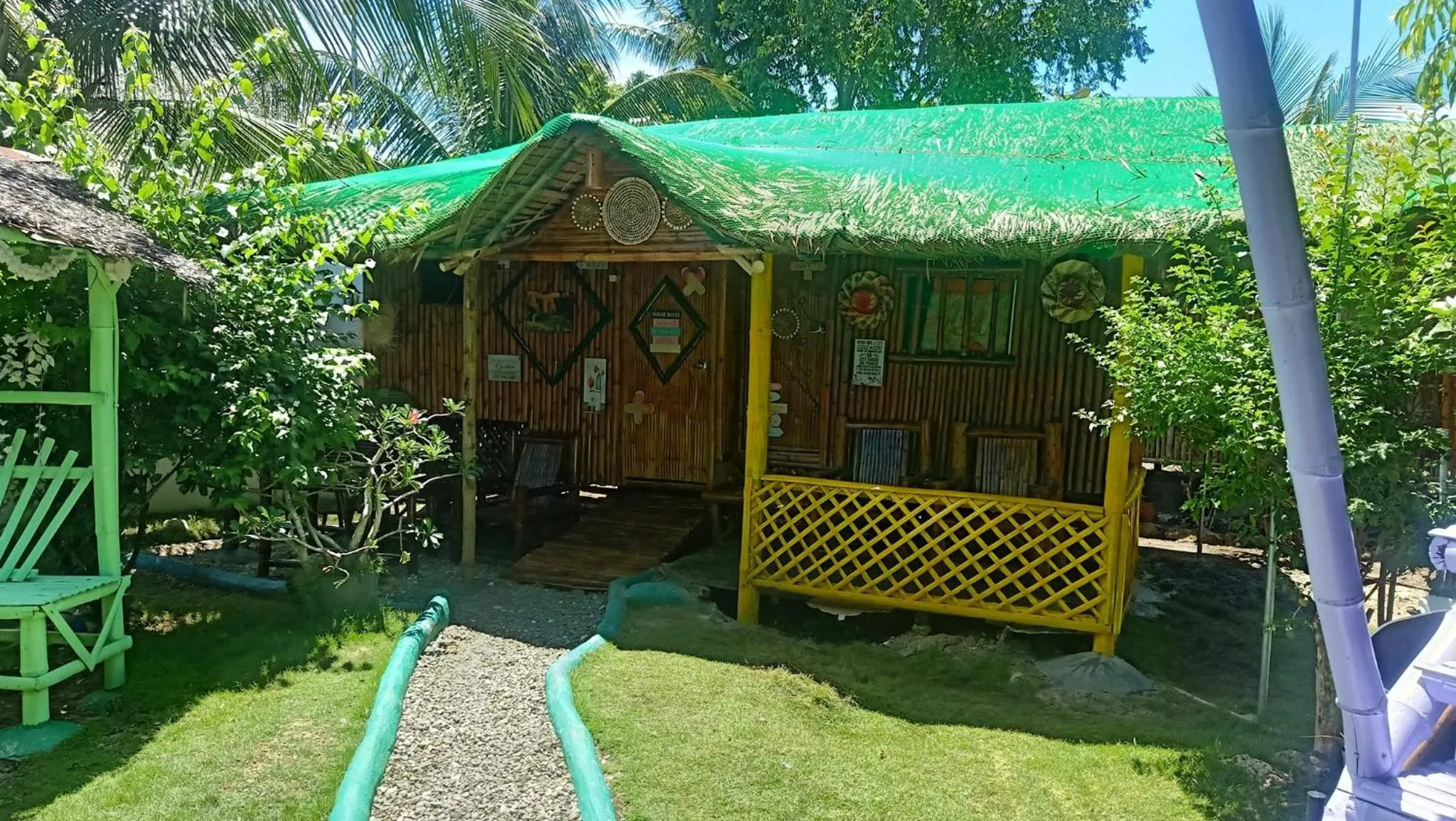 Moalboal Bamboo Guest House