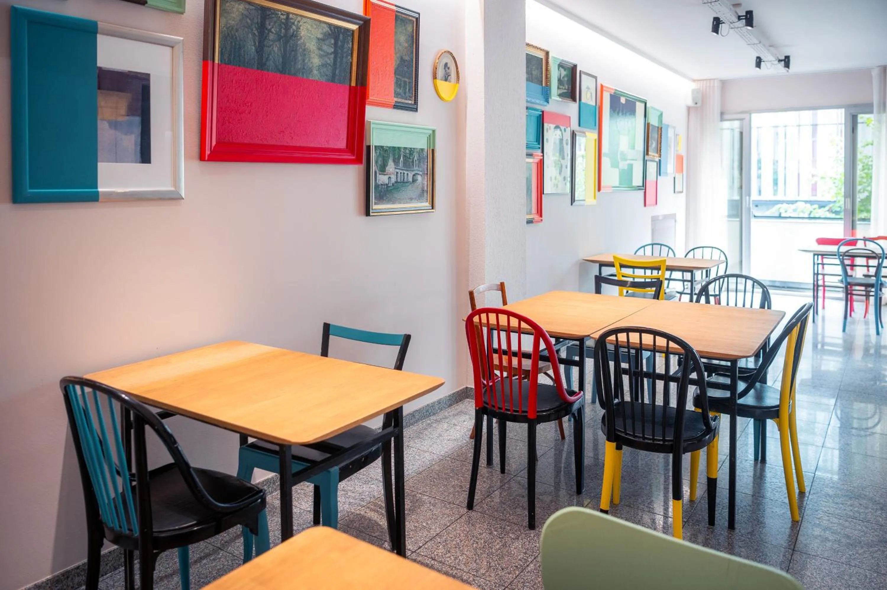 Buffet breakfast in Hotel Queen Anne