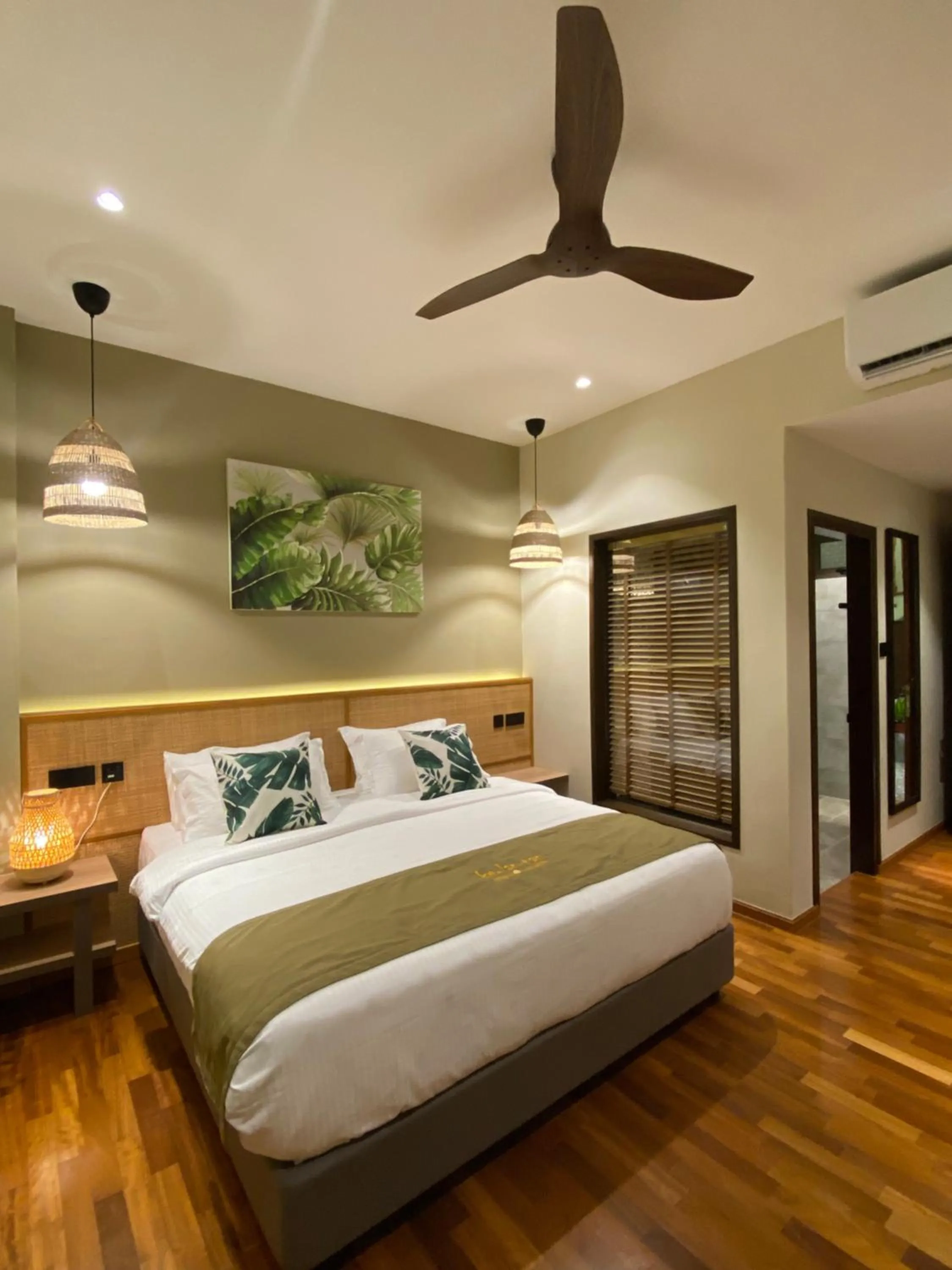 Bedroom, Bed in ke-lan-tan House