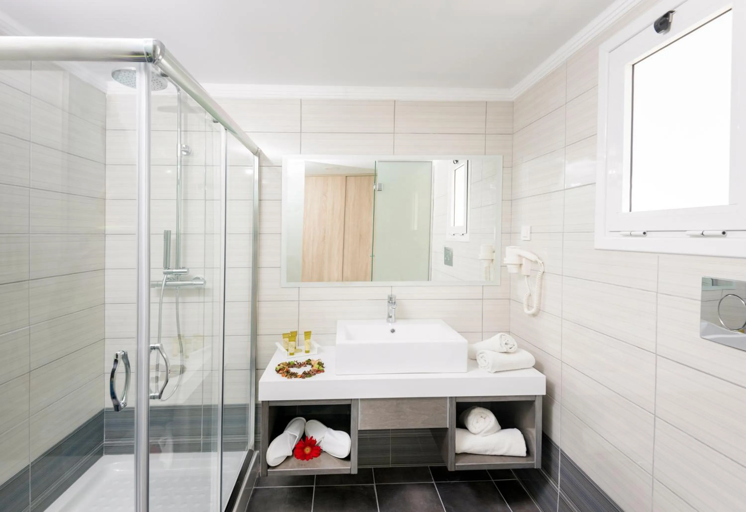 Shower in Eurovillage Achilleas Hotel