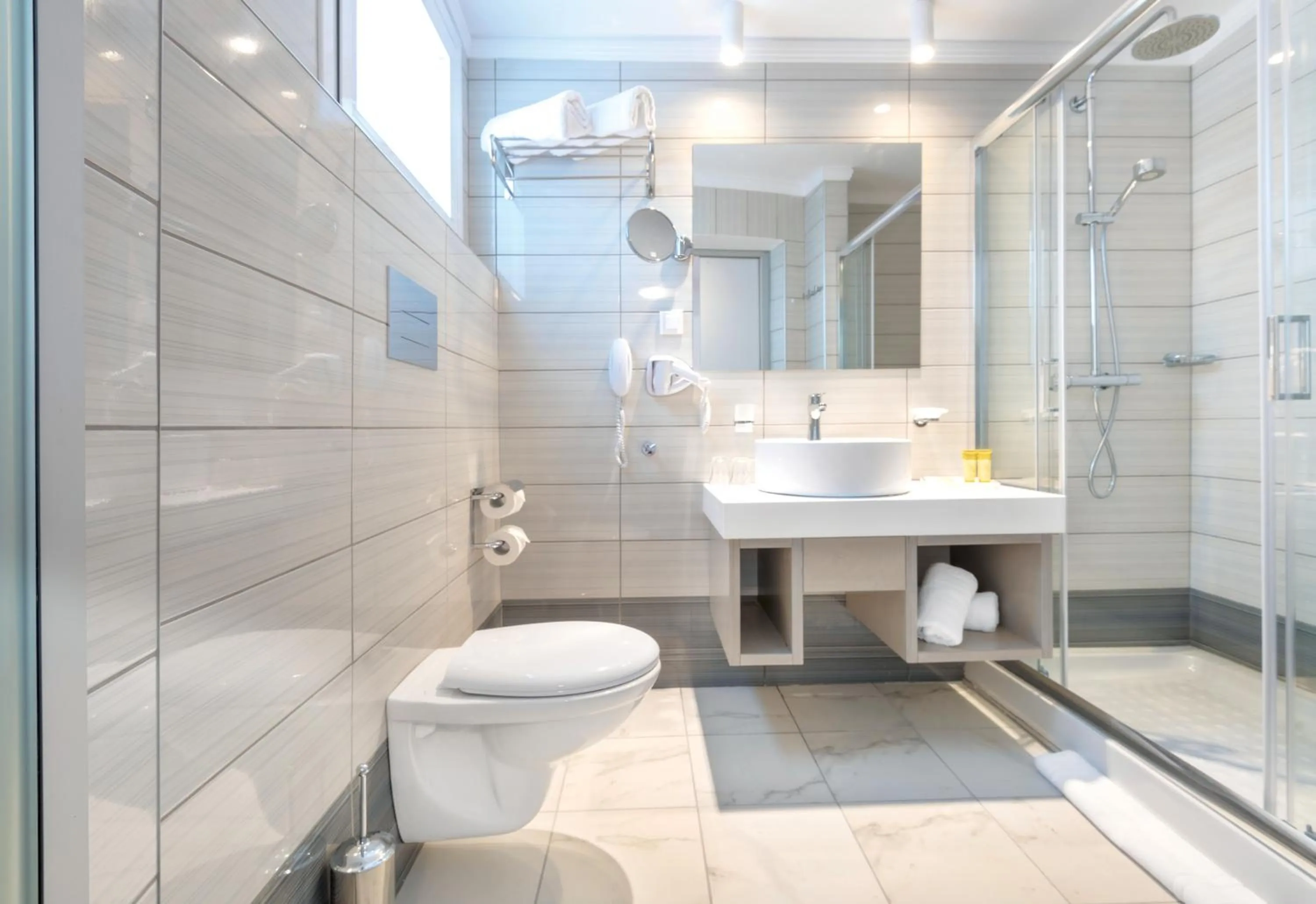 Bathroom in Eurovillage Achilleas Hotel