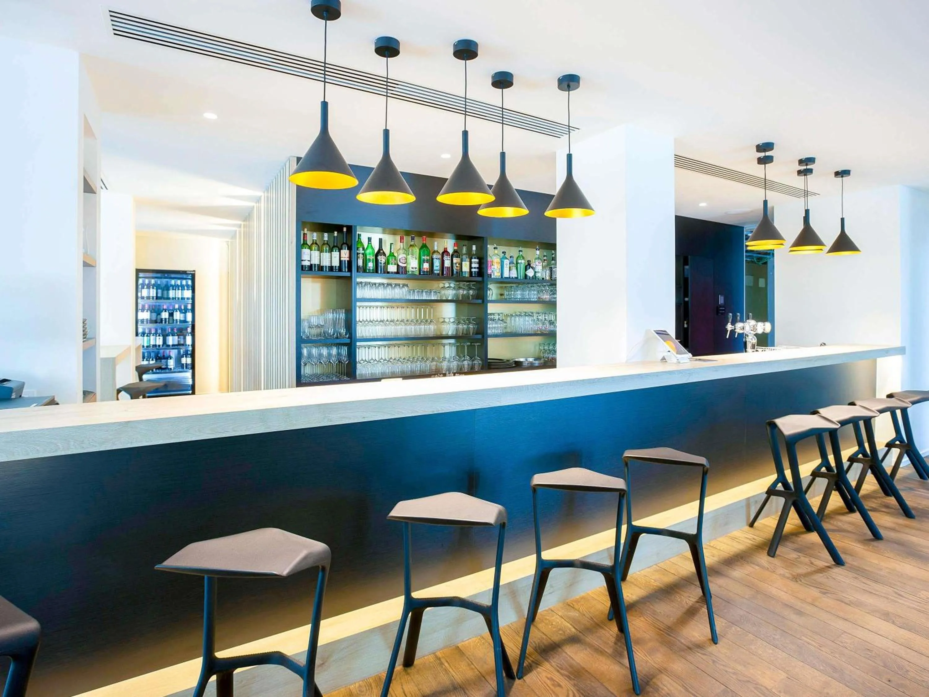Lounge or bar in ibis Styles Kortrijk Expo