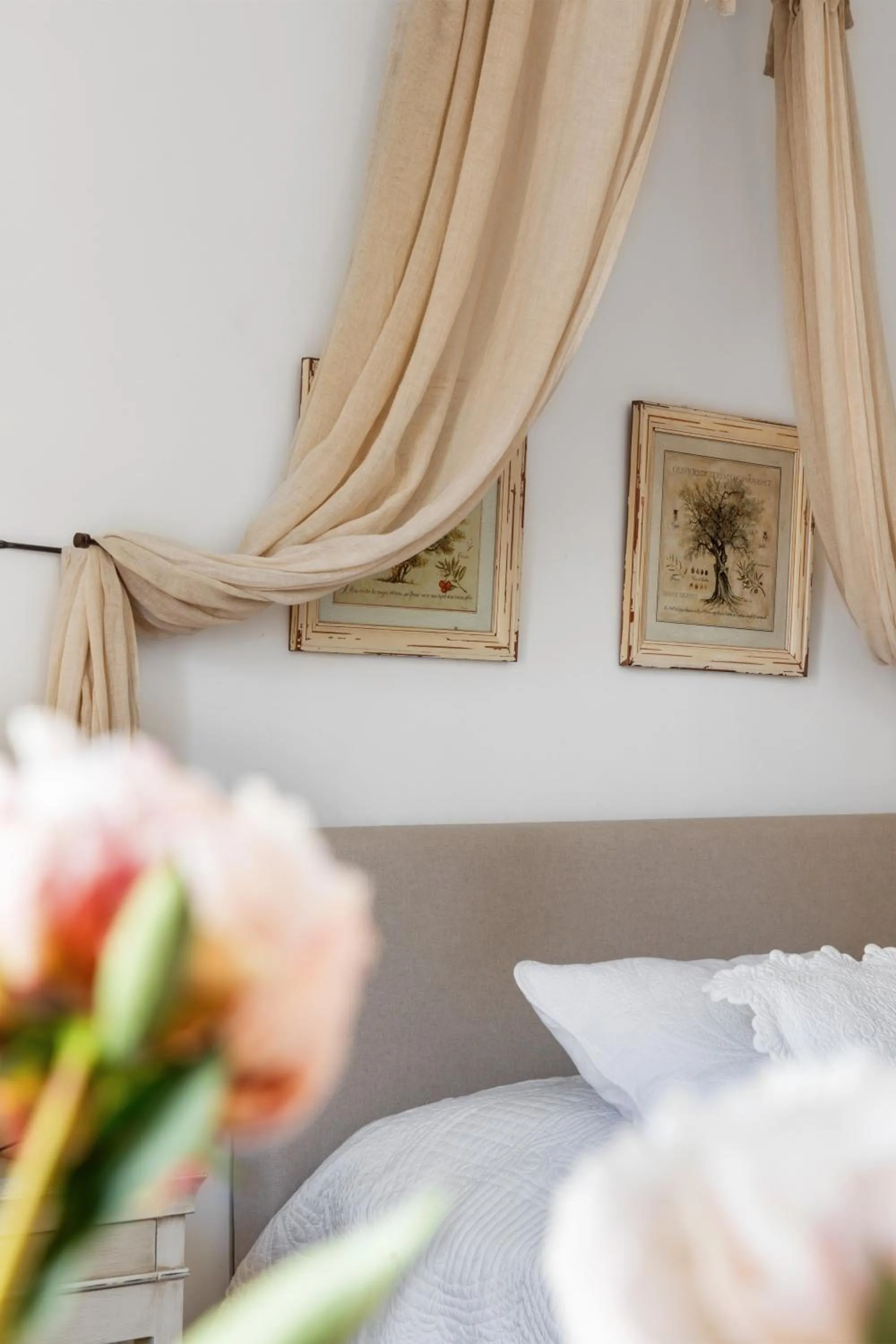 Bedroom, Bed in L'ORANGERIE Chambres d'hotes de charme