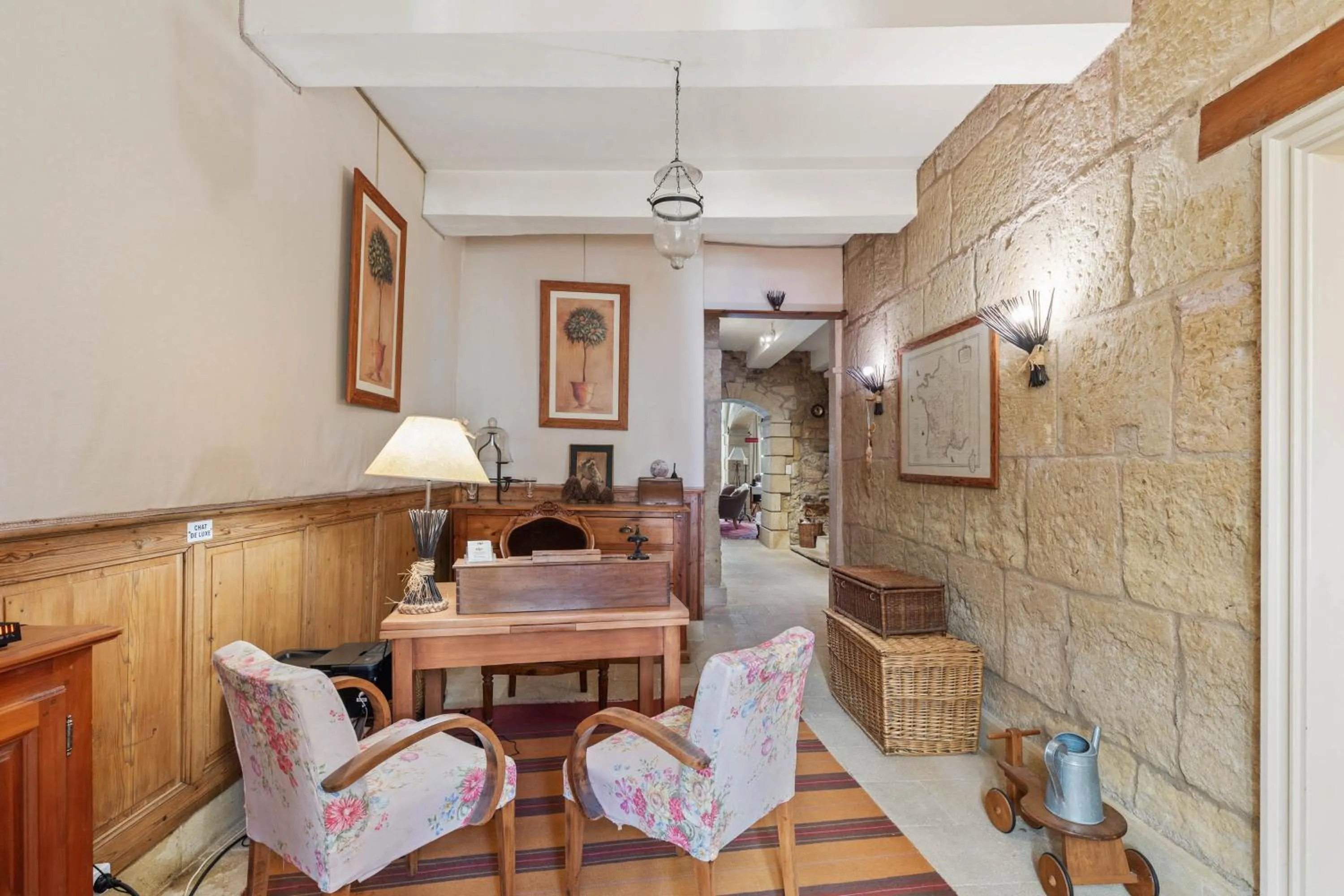 Lobby or reception in L'ORANGERIE Chambres d'hotes de charme