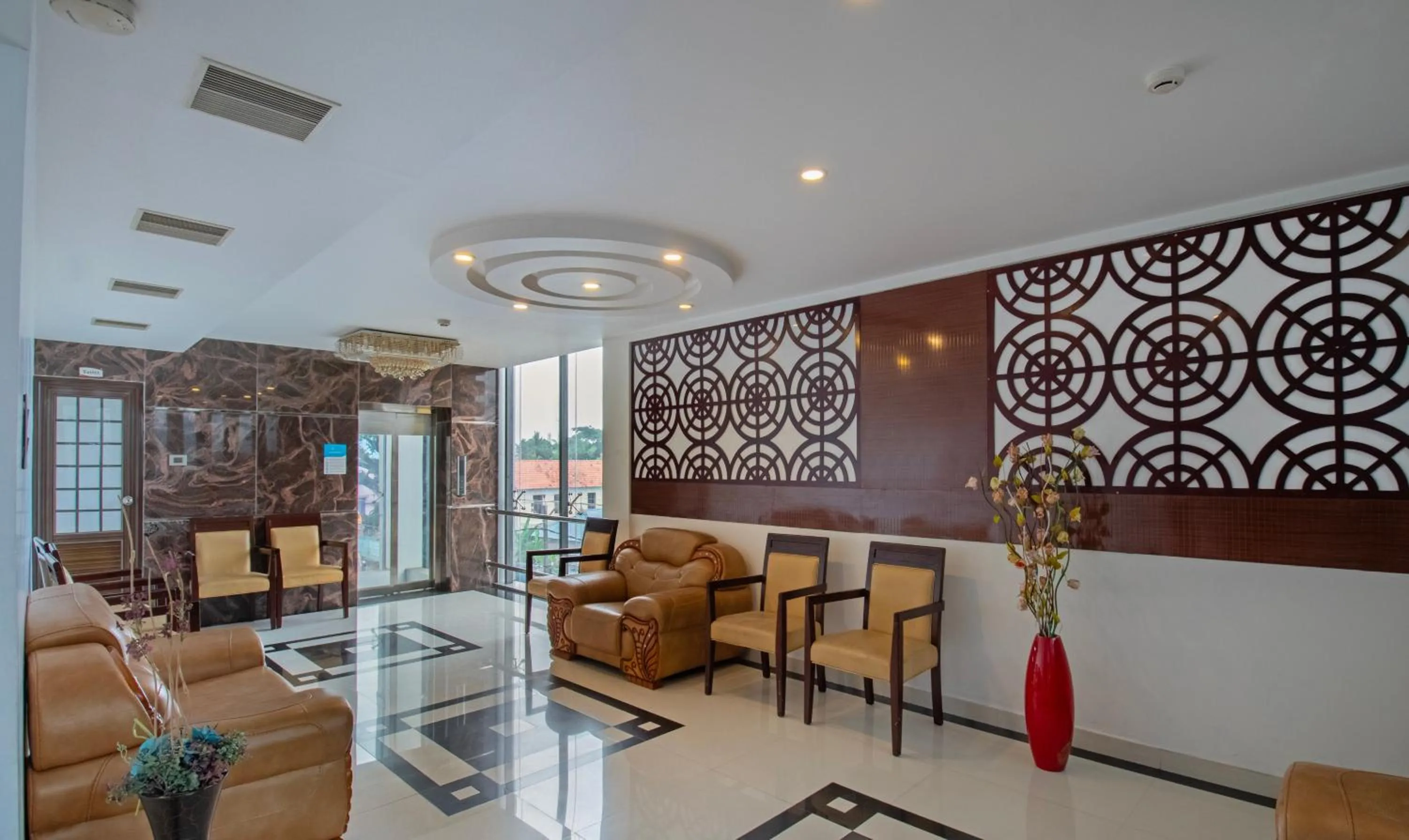 Living room in Treebo Premium Palmyra Milford, 2 Km From Alleppey Beach