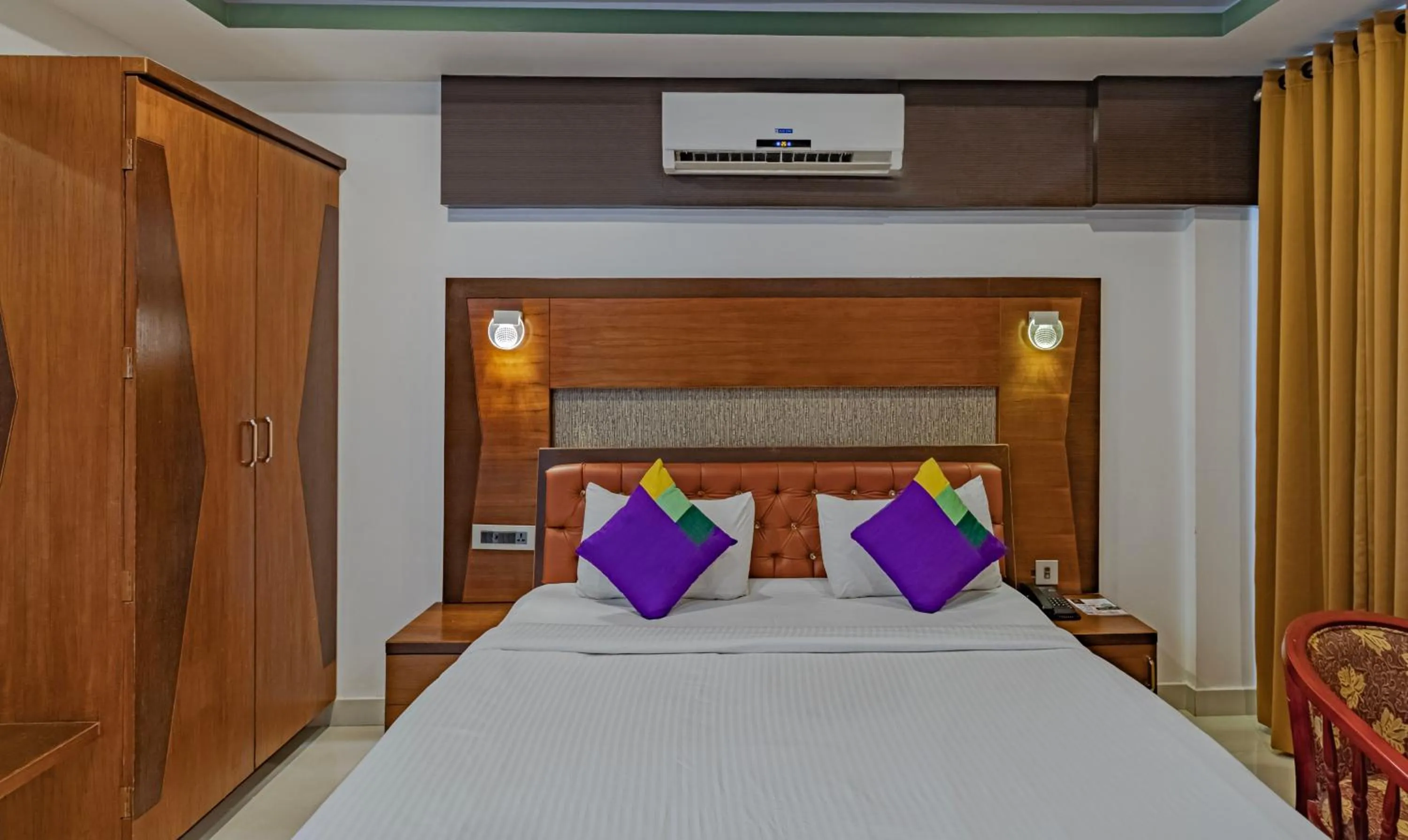 Bedroom, Bed in Treebo Premium Palmyra Milford, 2 Km From Alleppey Beach