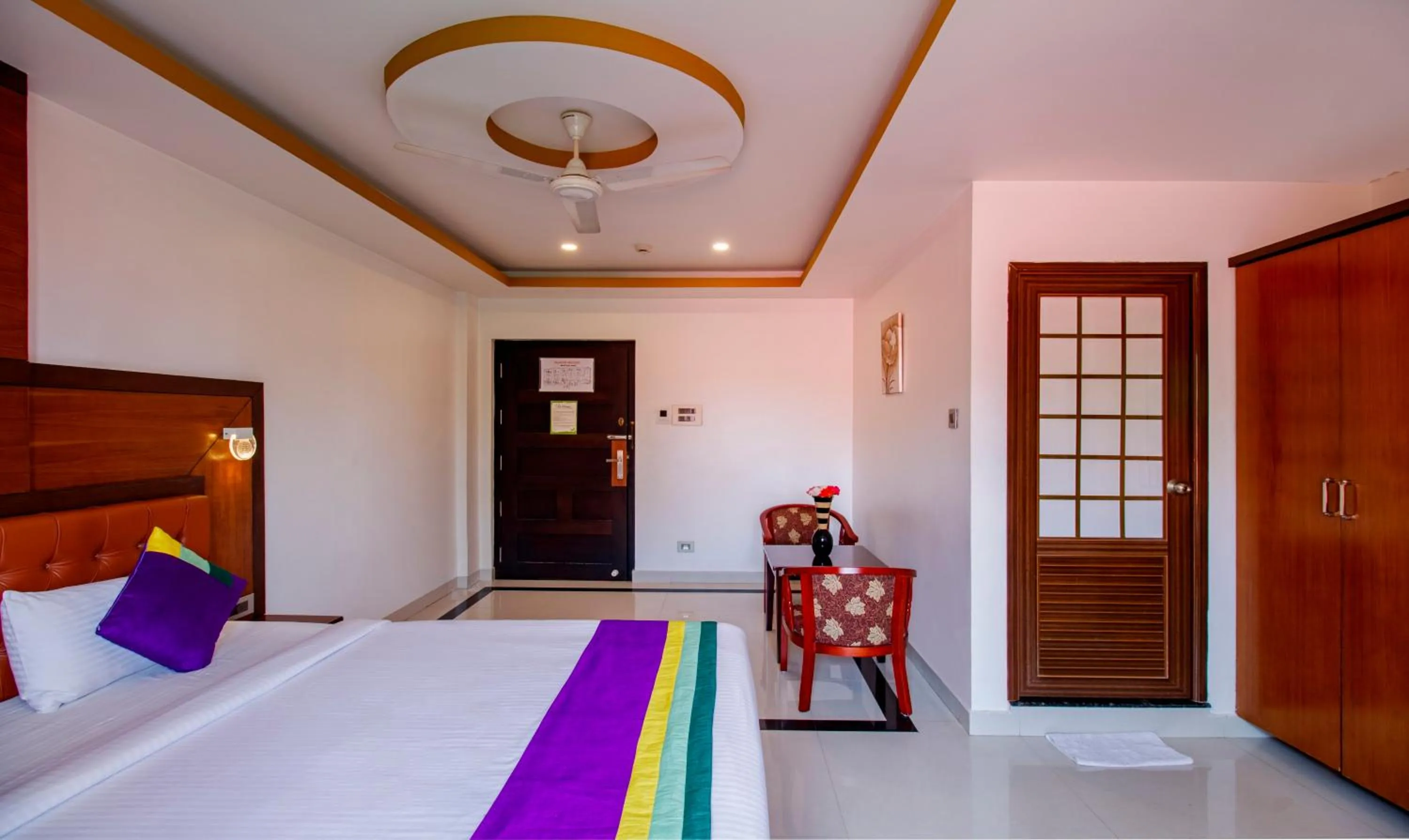Bedroom, Bed in Treebo Premium Palmyra Milford, 2 Km From Alleppey Beach