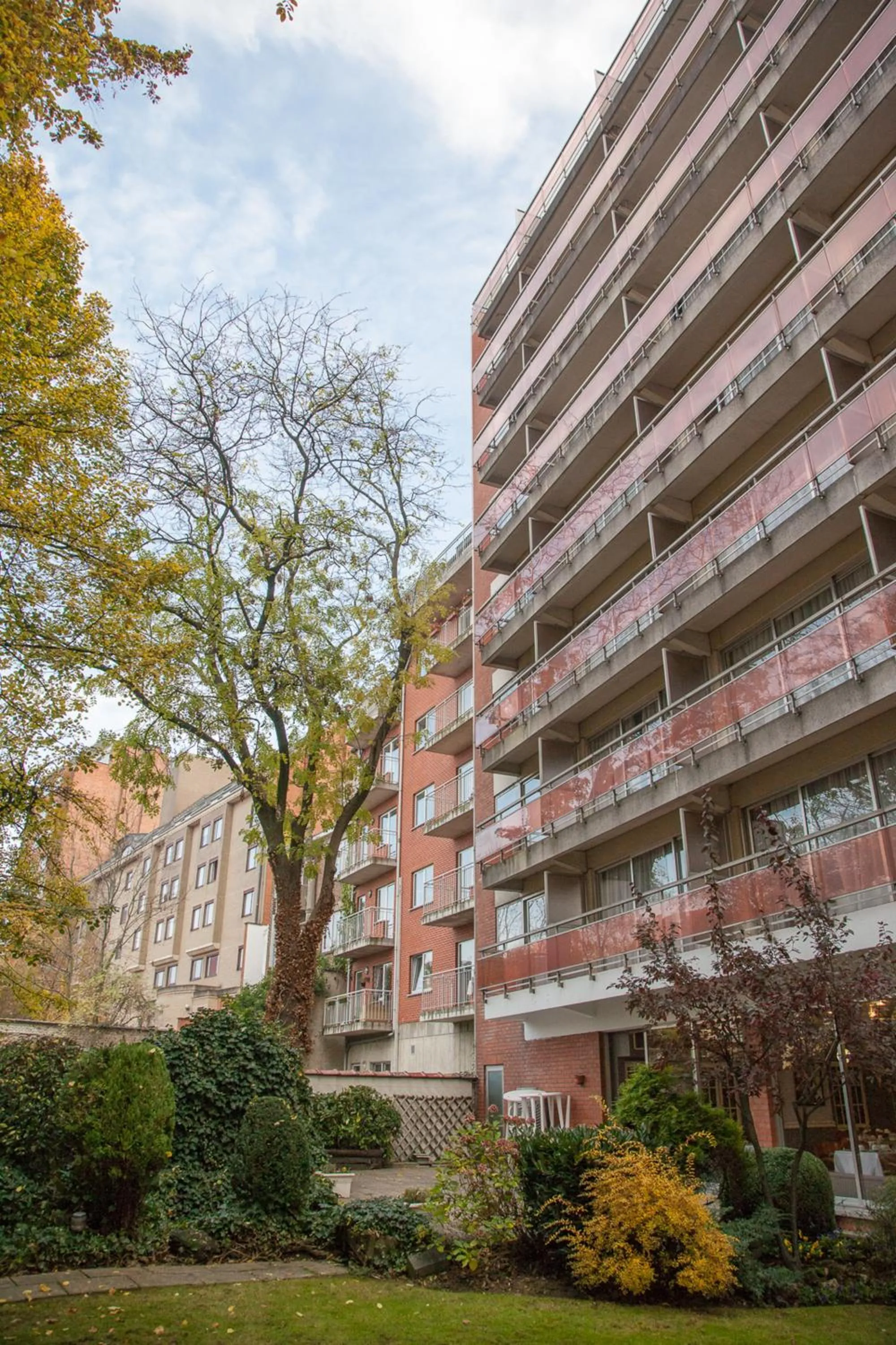 Facade/entrance in First Euroflat Hotel
