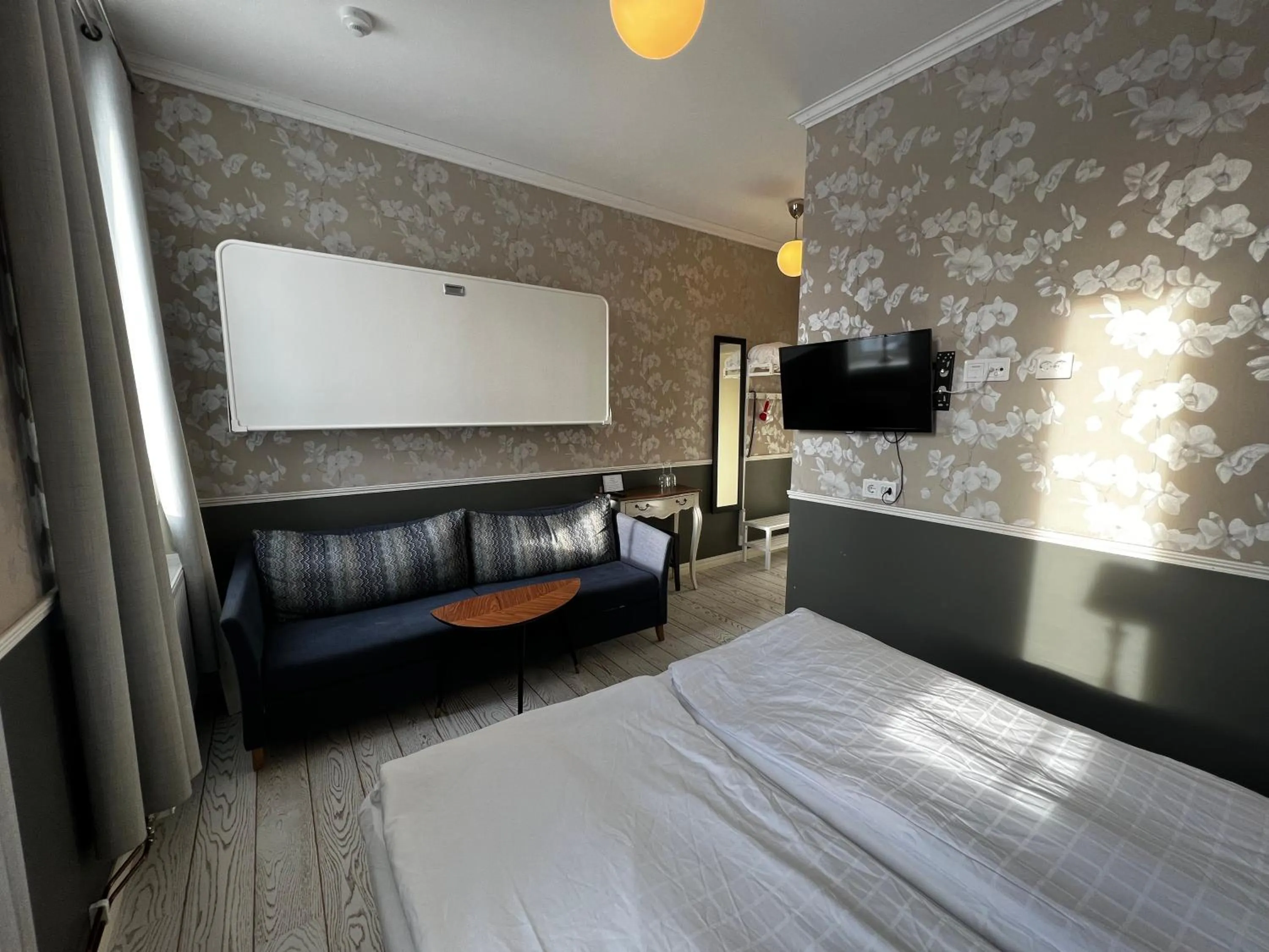 Bed in Norrfly Herrgård