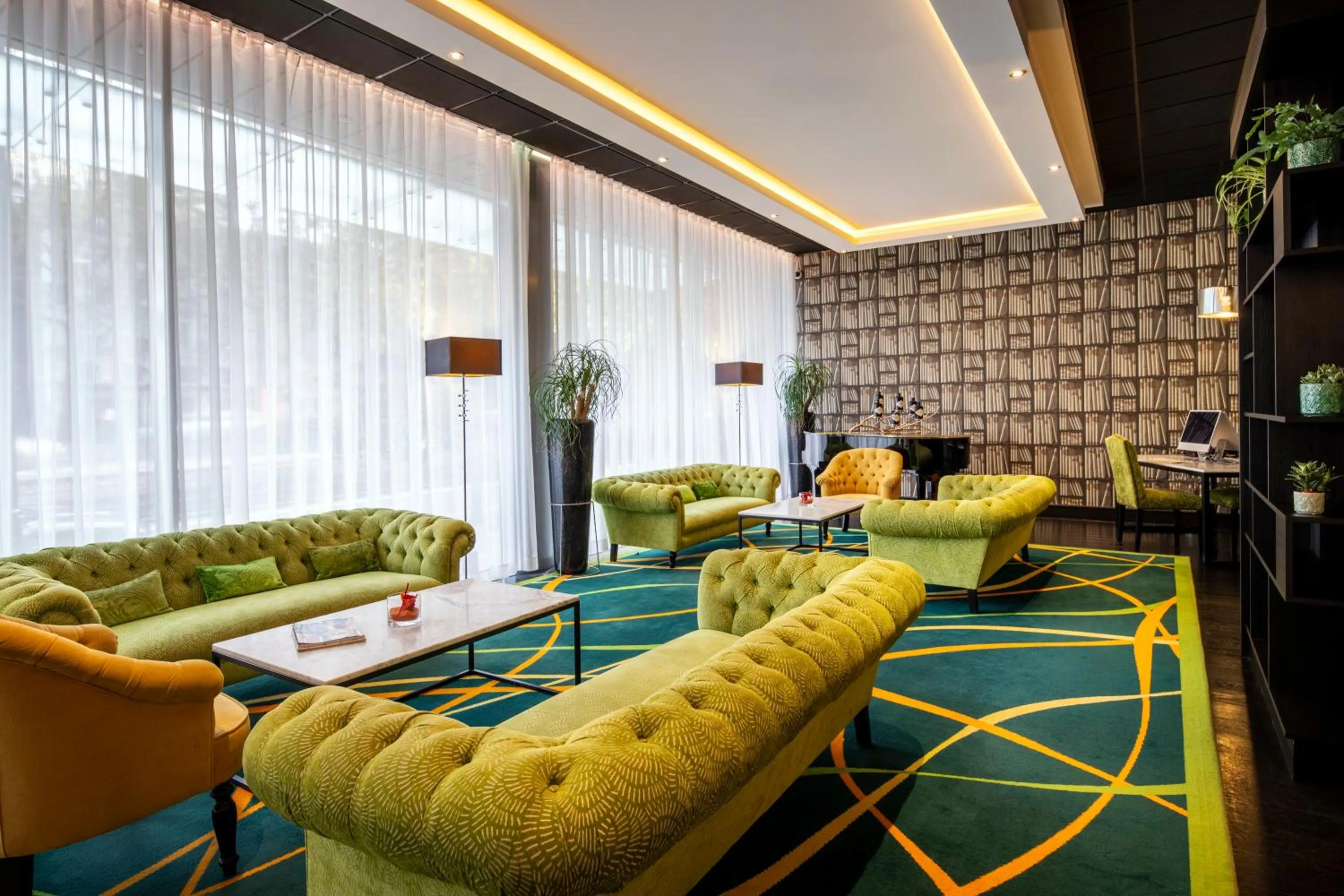 Lobby or reception in Thon Hotel Bristol Stephanie