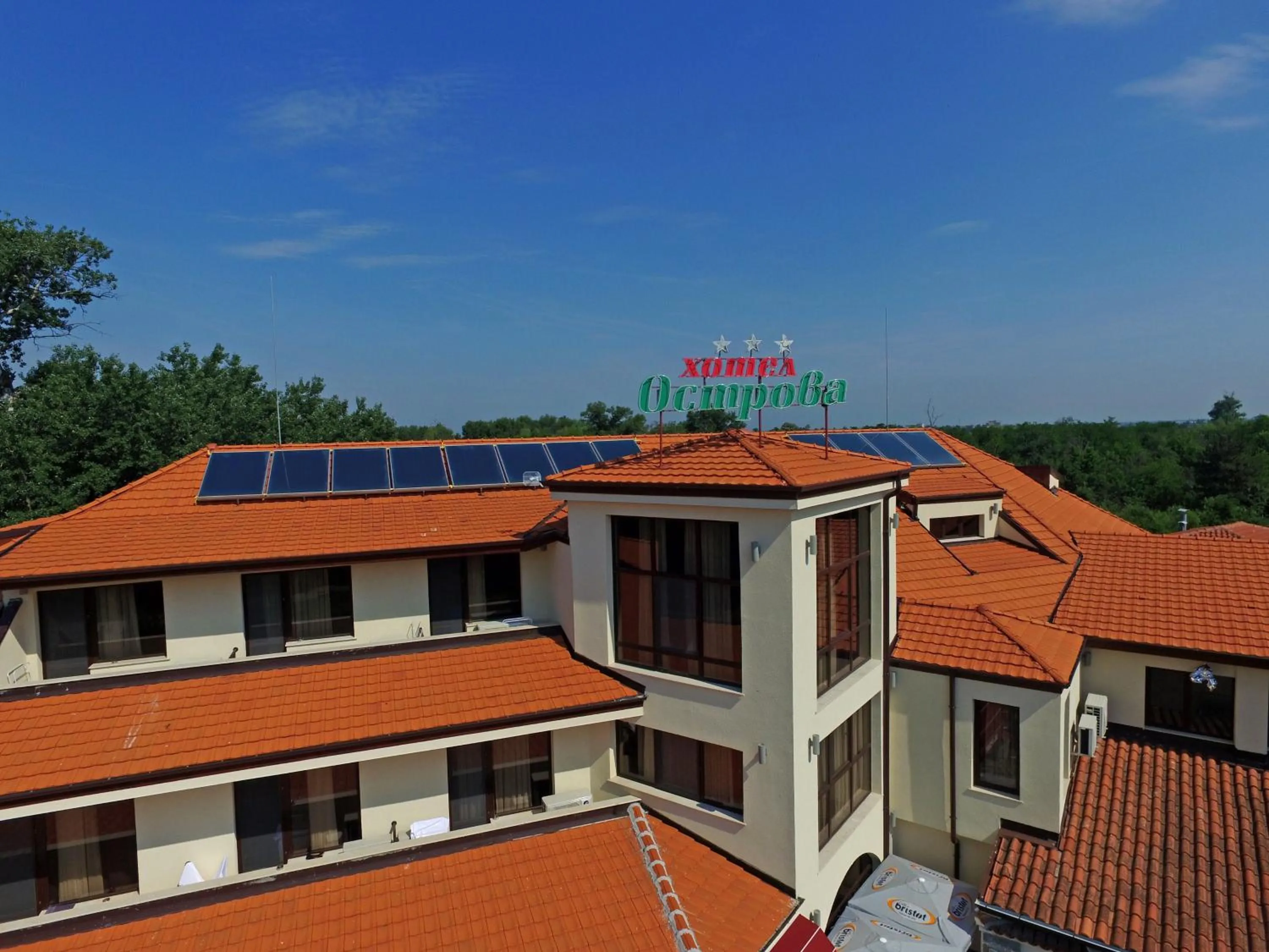 Facade/entrance in Hotel Ostrova