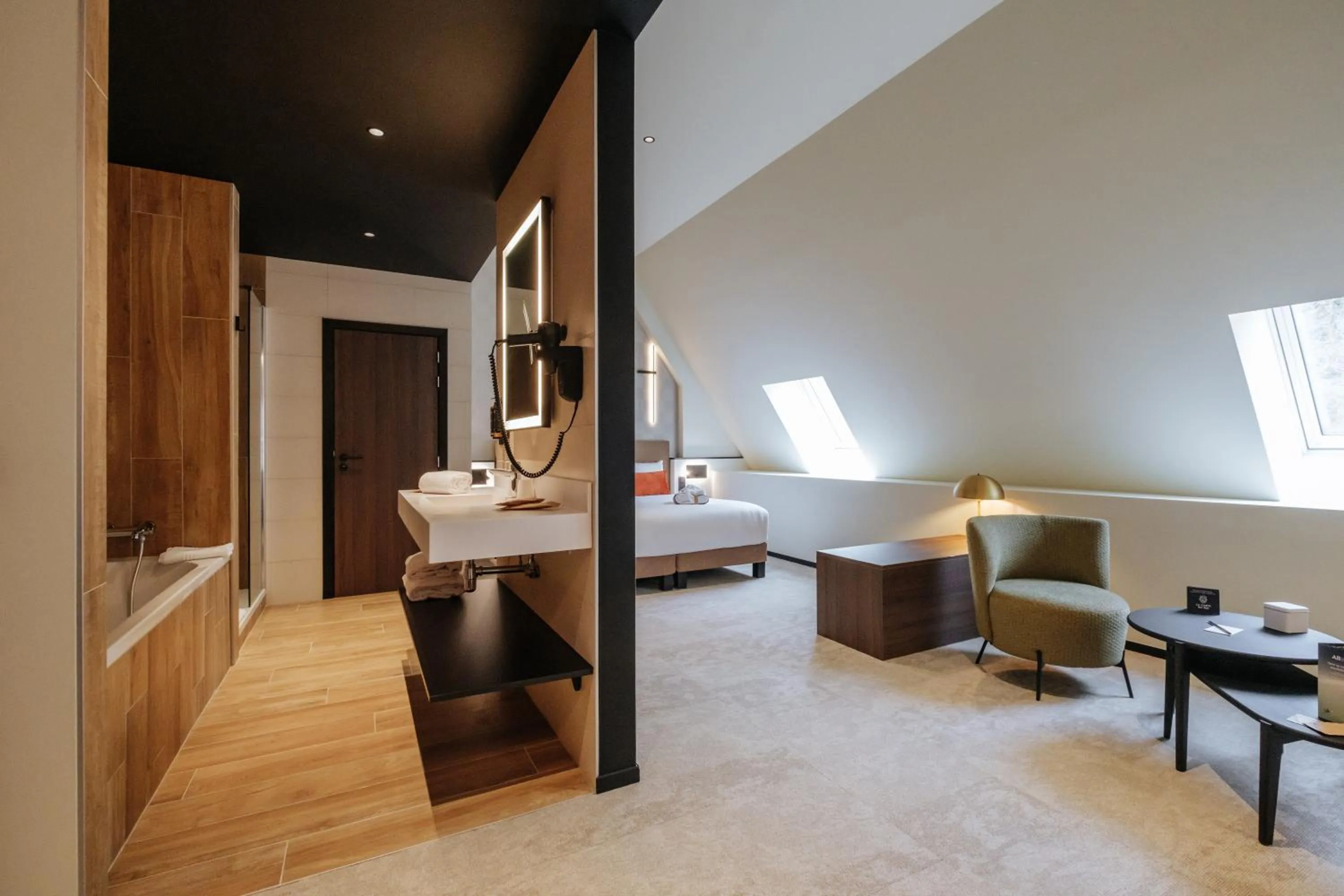 Bedroom in Mercure Namur Hotel