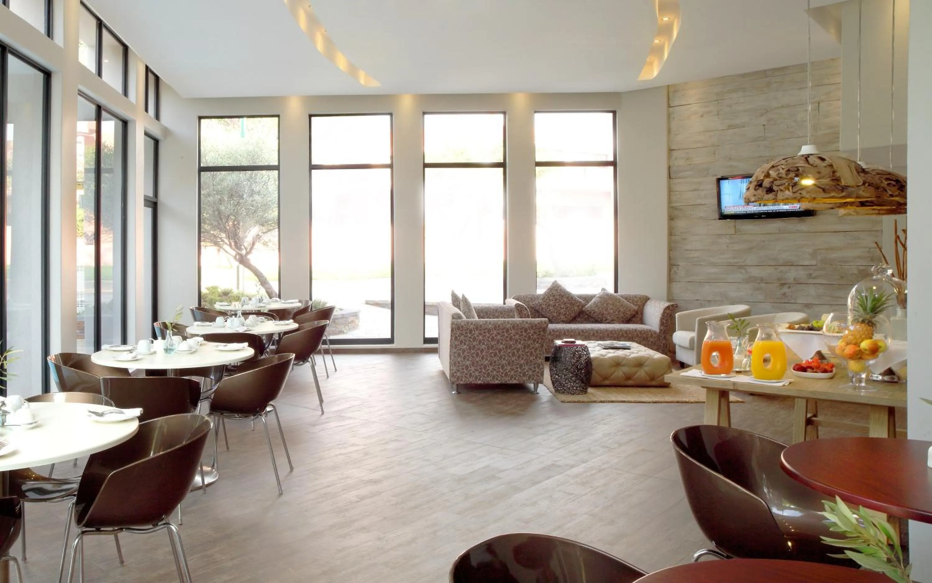 Continental breakfast in The Lakes Boutique Lodge