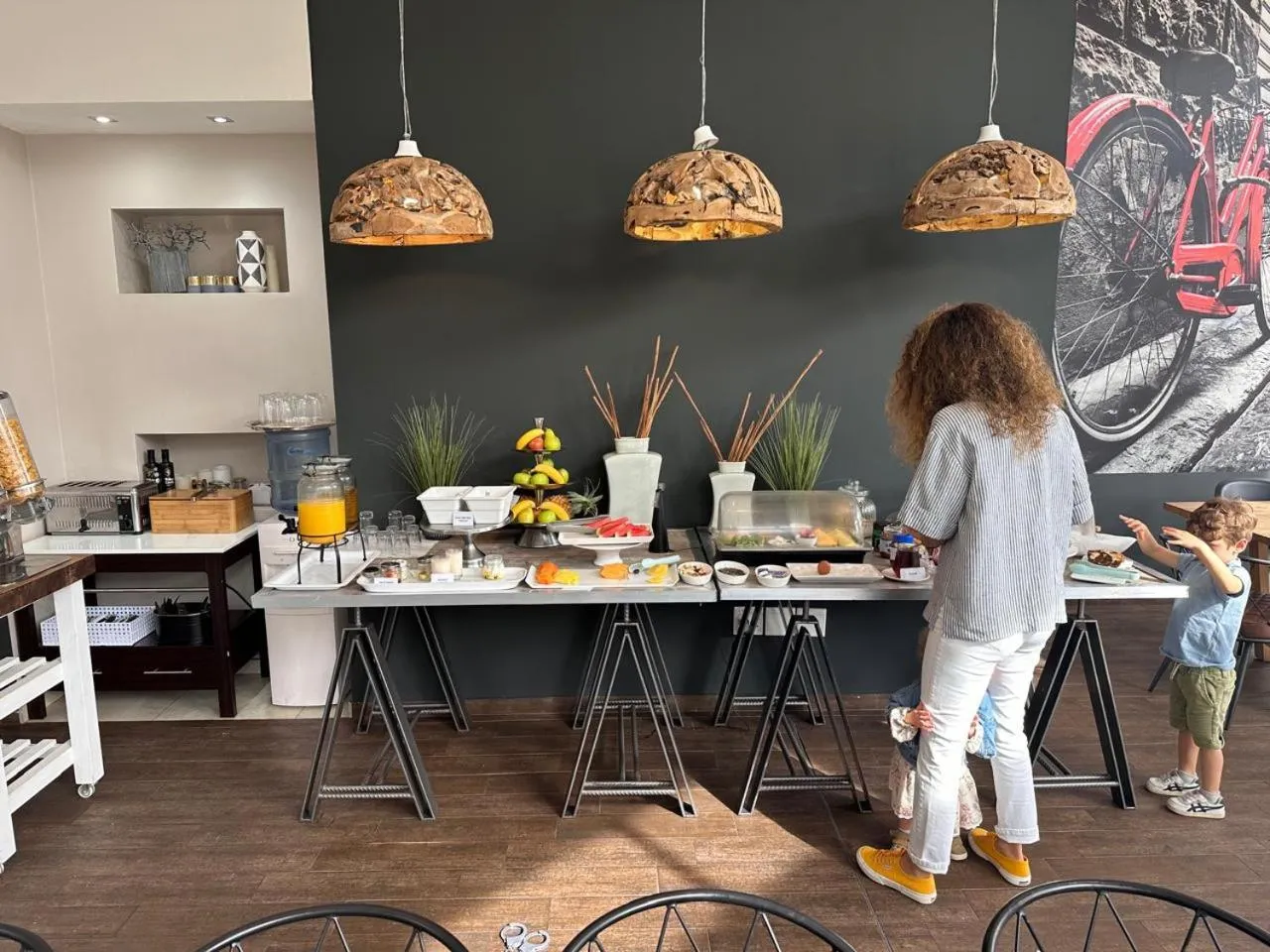 Restaurant/places to eat in The Lakes Boutique Lodge