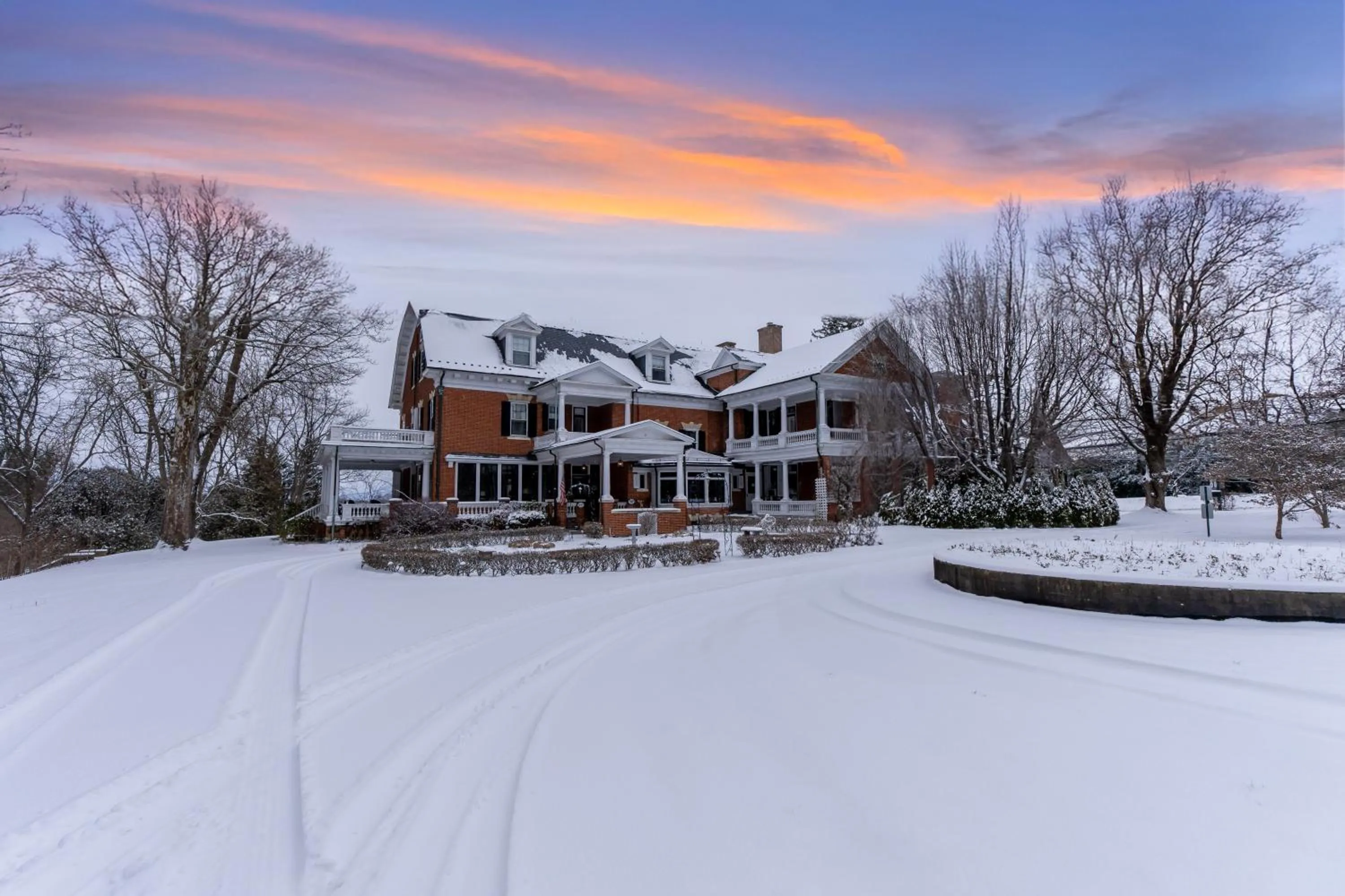 Property building in Mercersburg Inn