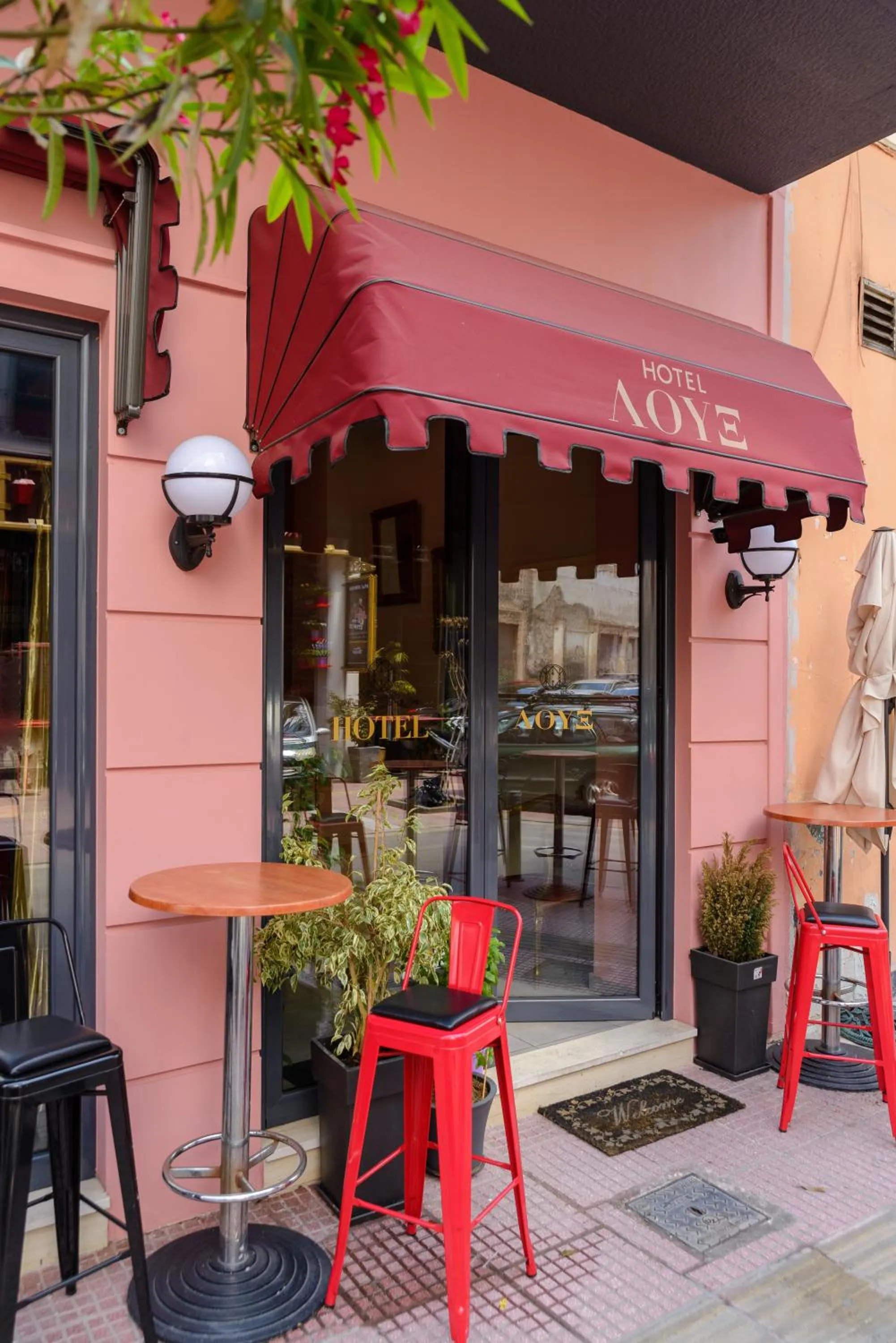 Facade/entrance in LUX Hotel