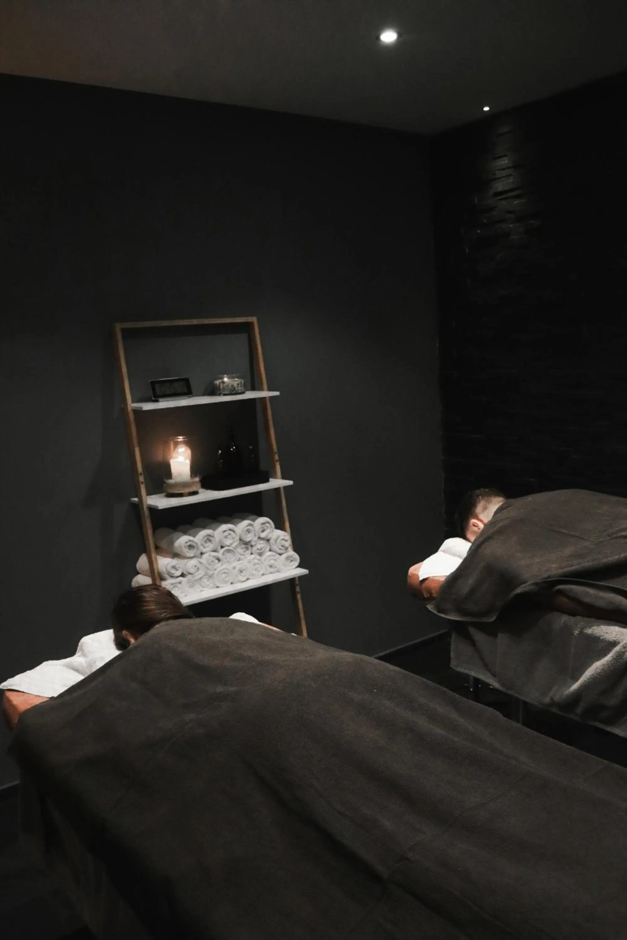 Massage, Bed in Silva Hotel Spa-Balmoral