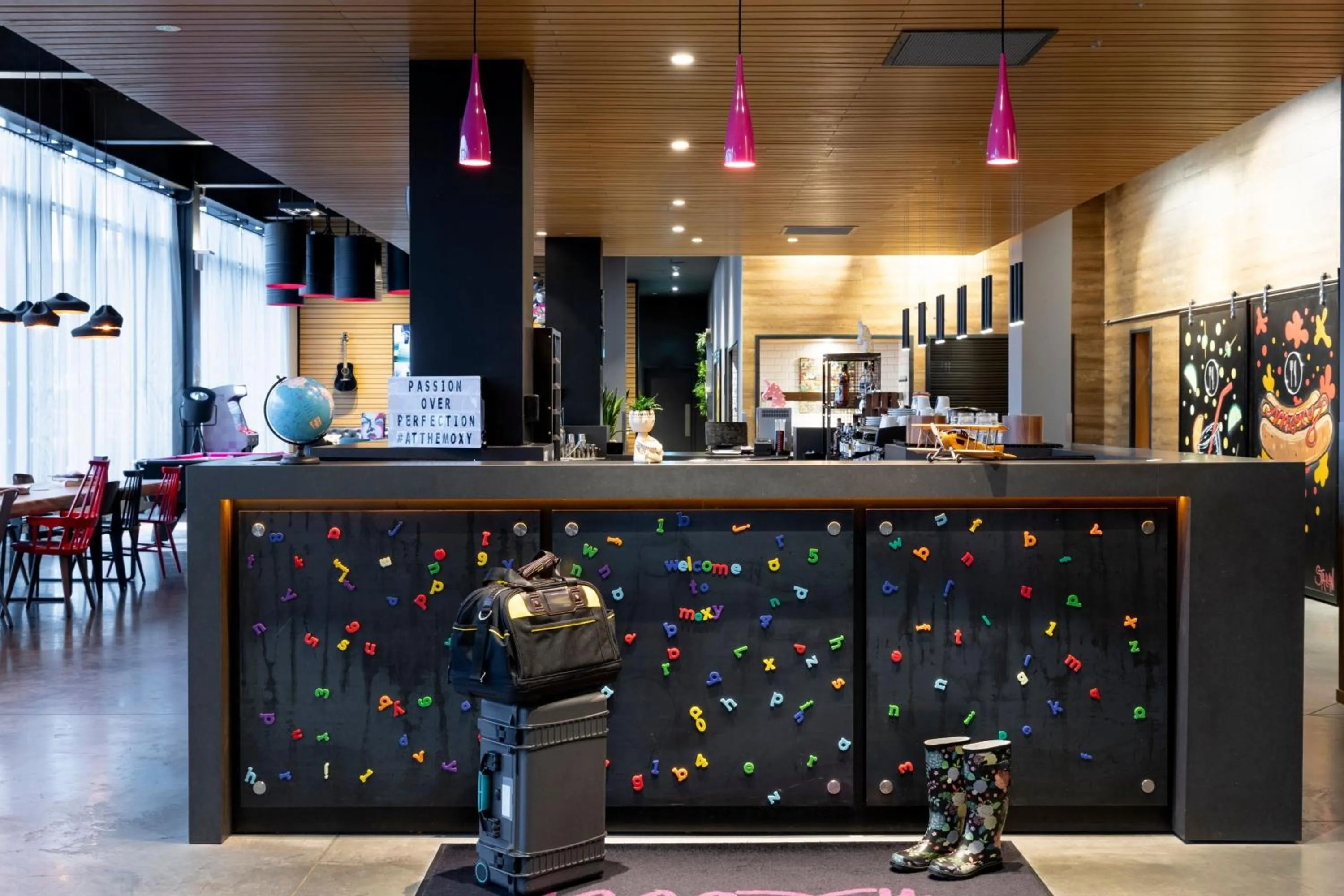 Lobby or reception in Moxy Aberdeen Airport