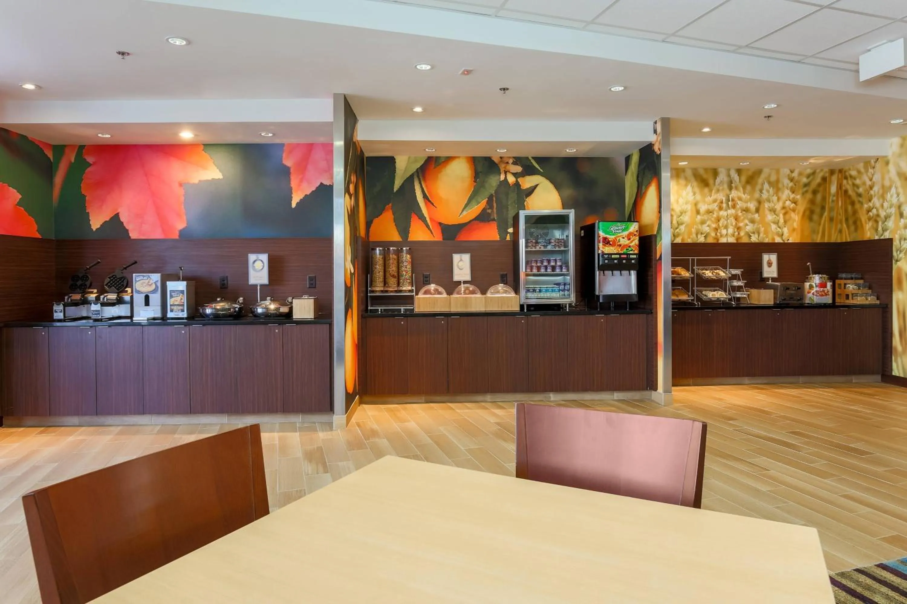 Breakfast in Fairfield Inn & Suites by Marriott Cuero