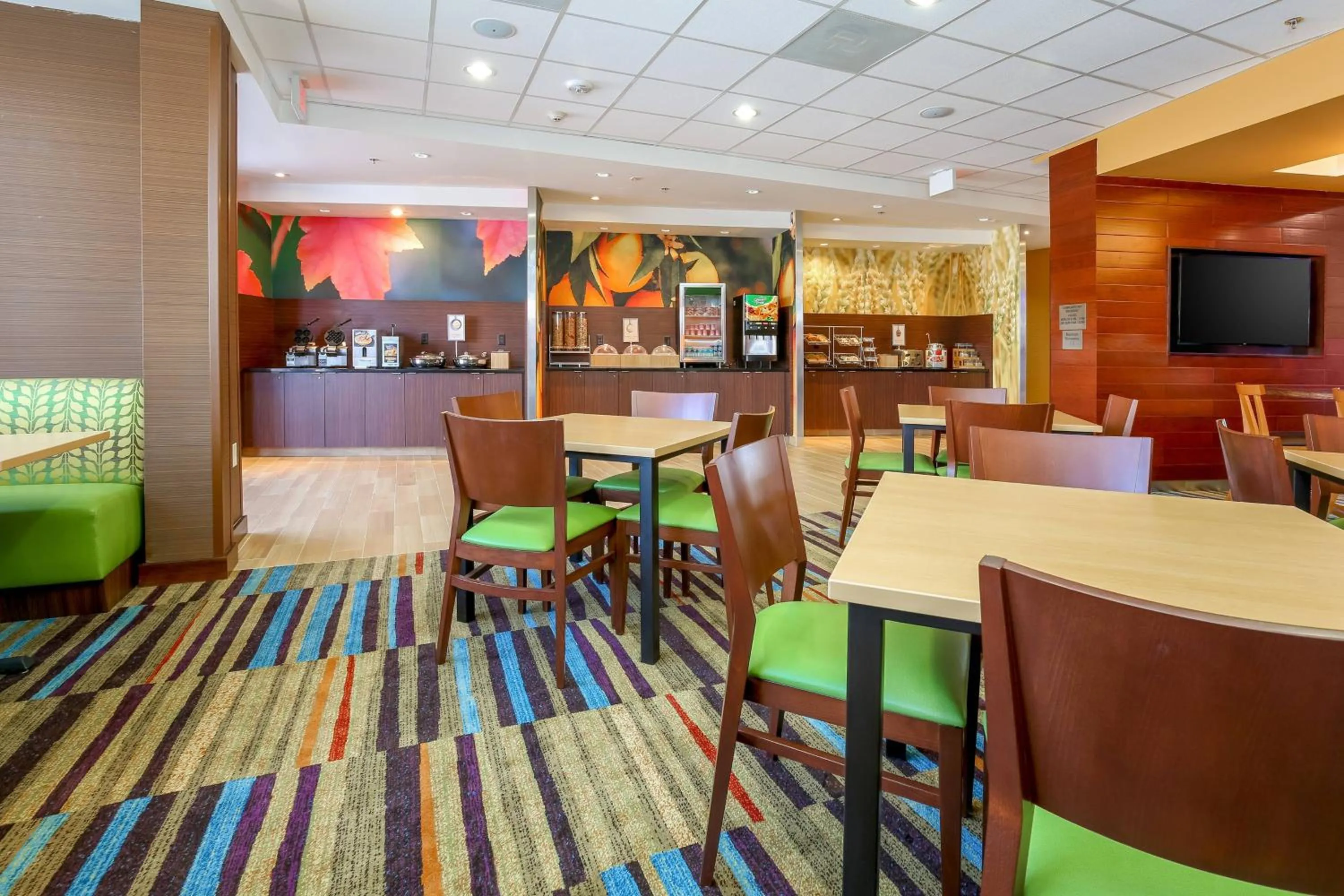 Breakfast in Fairfield Inn & Suites by Marriott Cuero