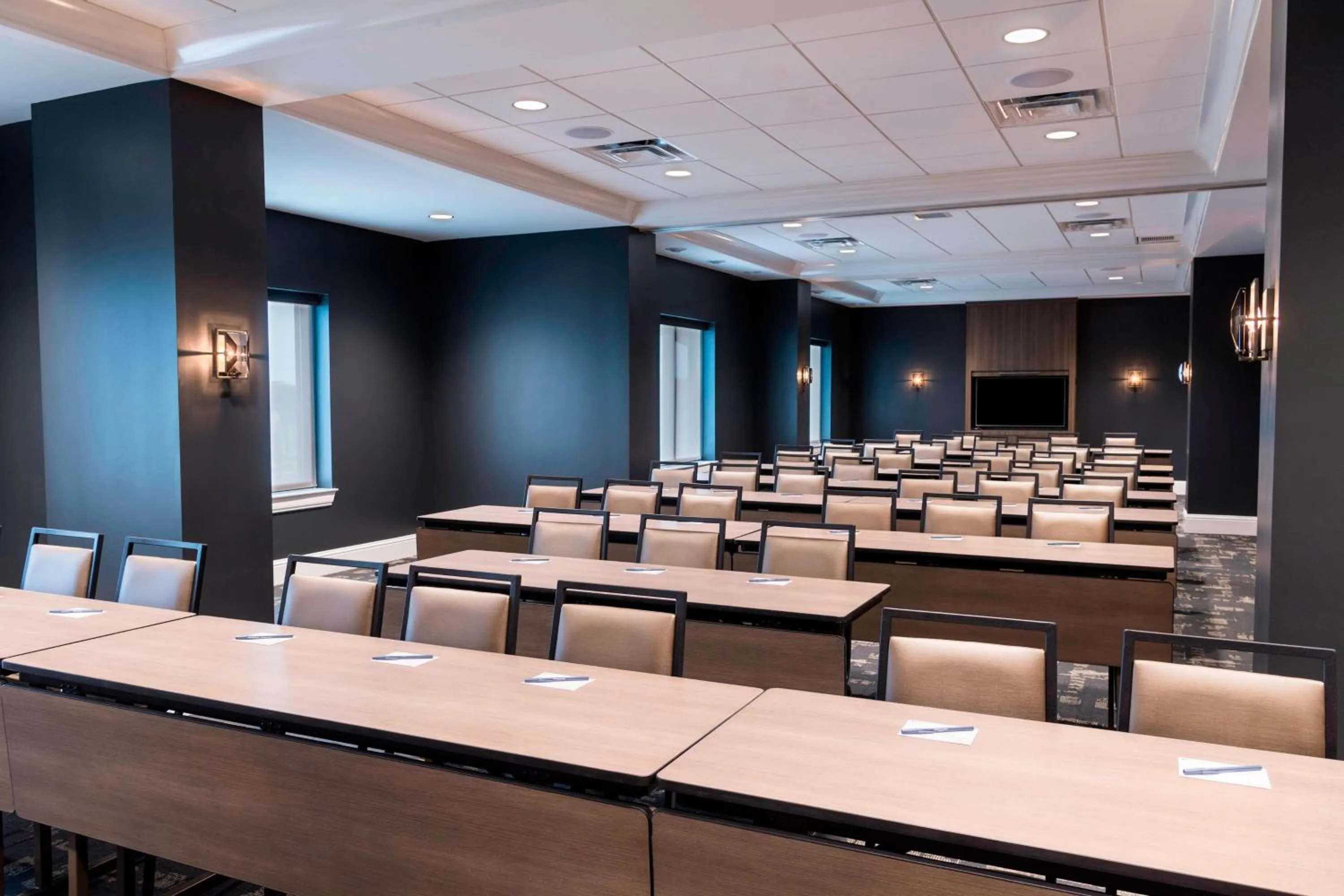 Meeting/conference room in SpringHill Suites by Marriott Navarre Oceanfront