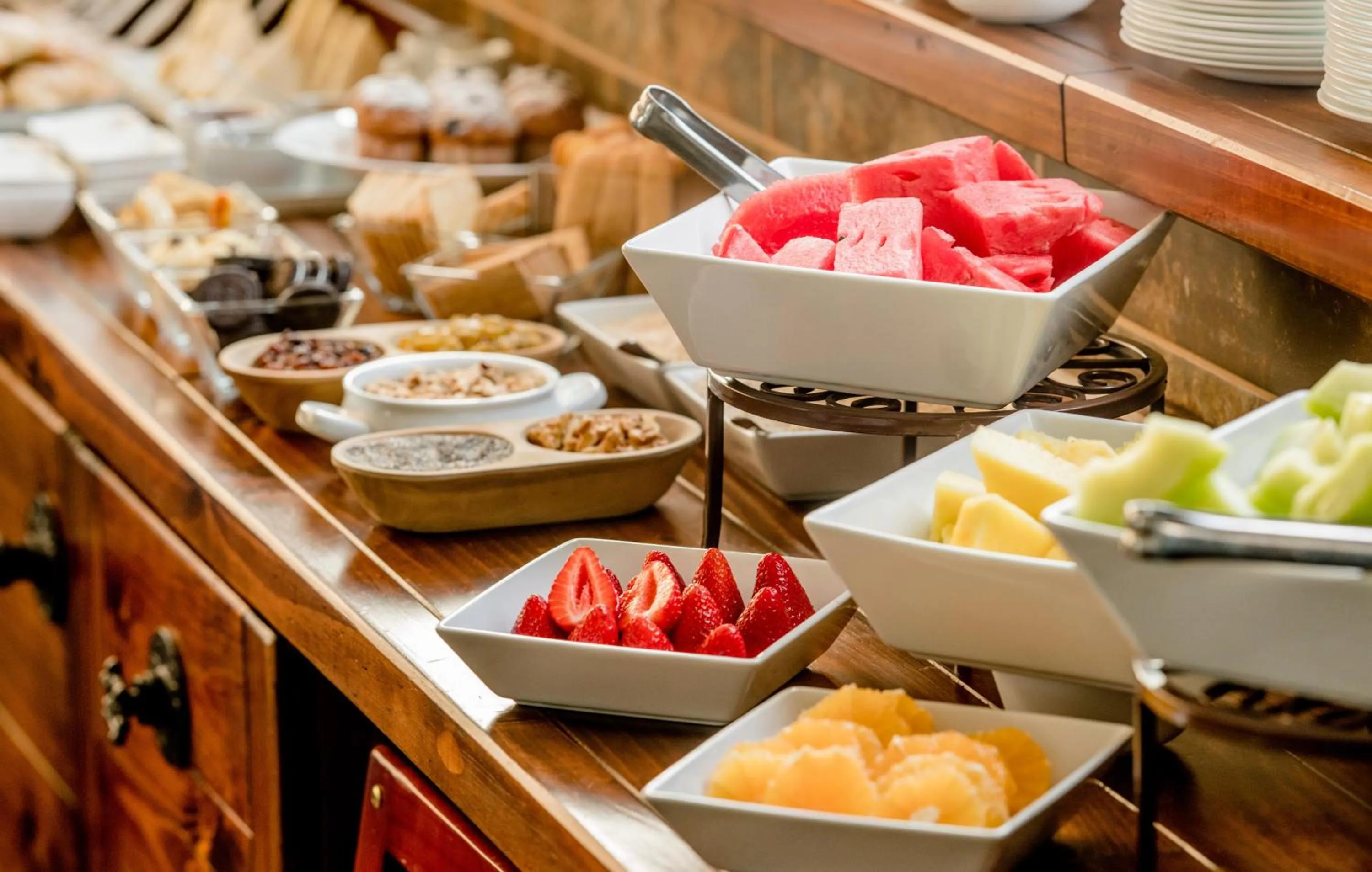 Buffet breakfast in Gran Cavancha Hotel & Apartment