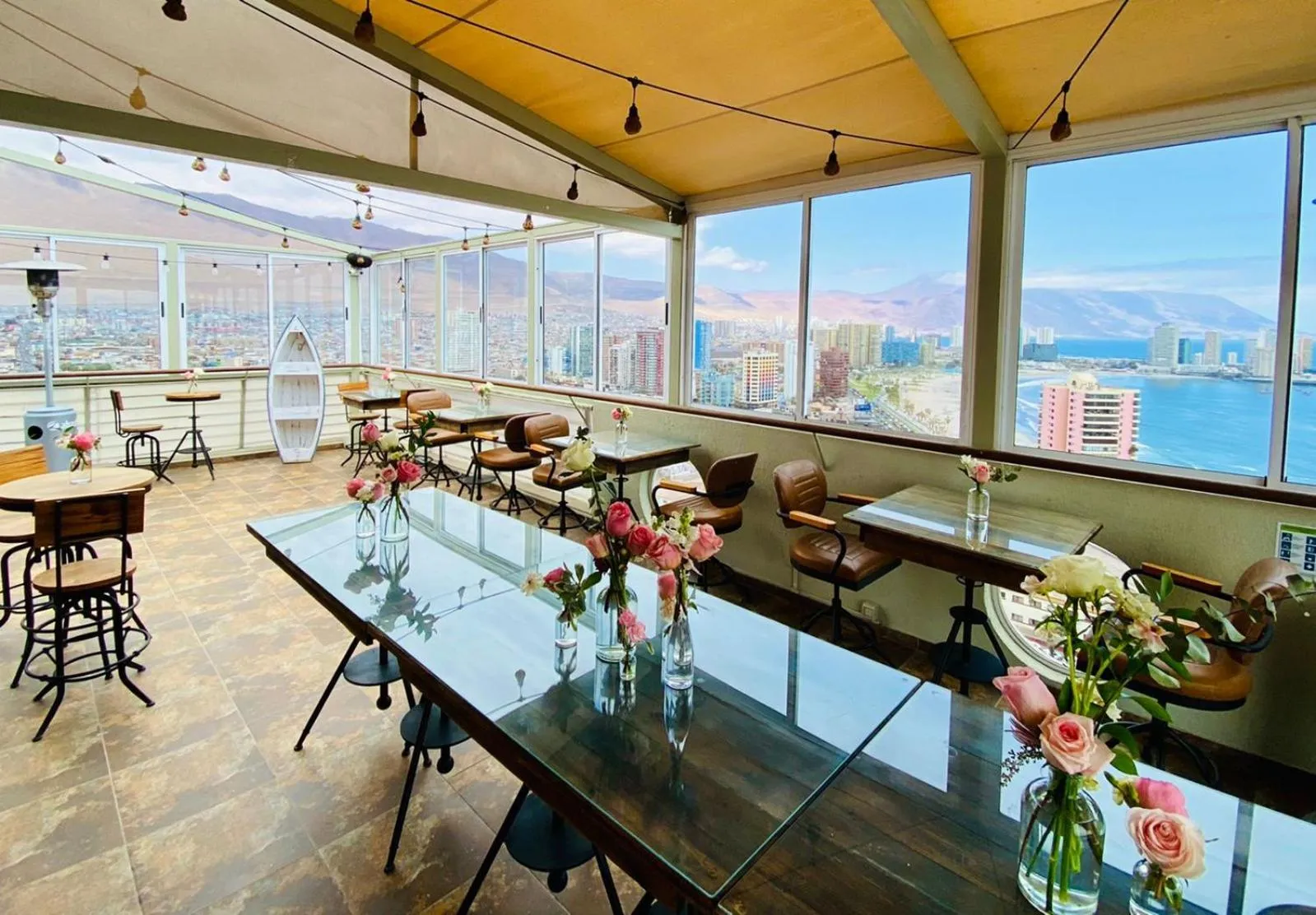 Restaurant/places to eat in Gran Cavancha Hotel & Apartment