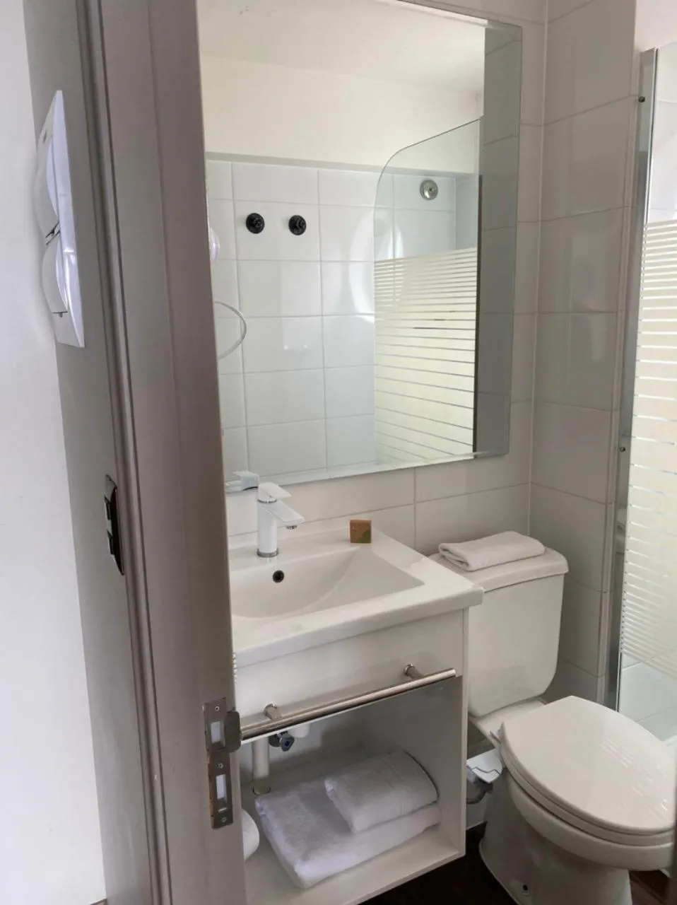 Bathroom in Gran Cavancha Hotel & Apartment