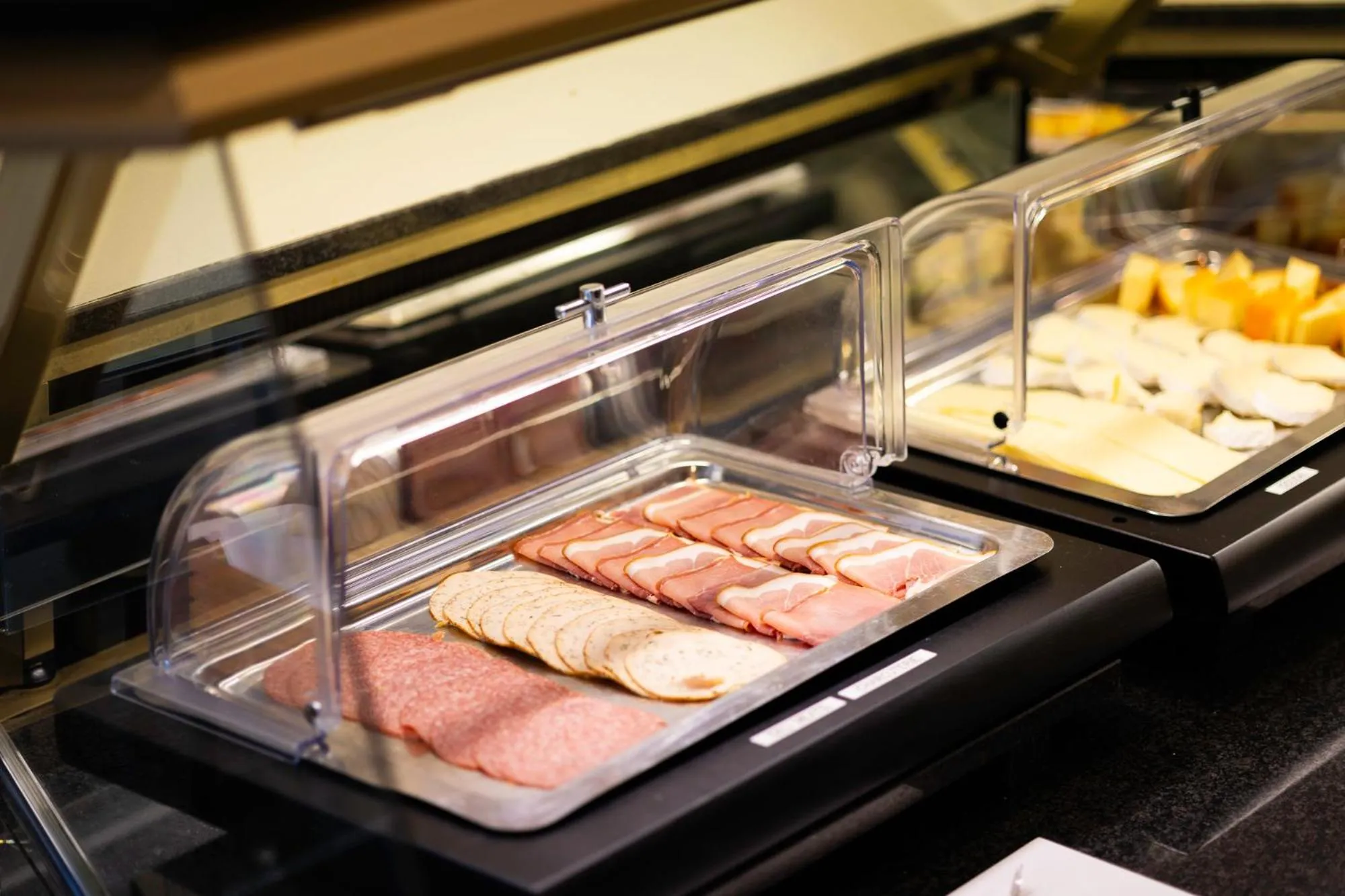 Breakfast in B&B HOTEL Mons Centre