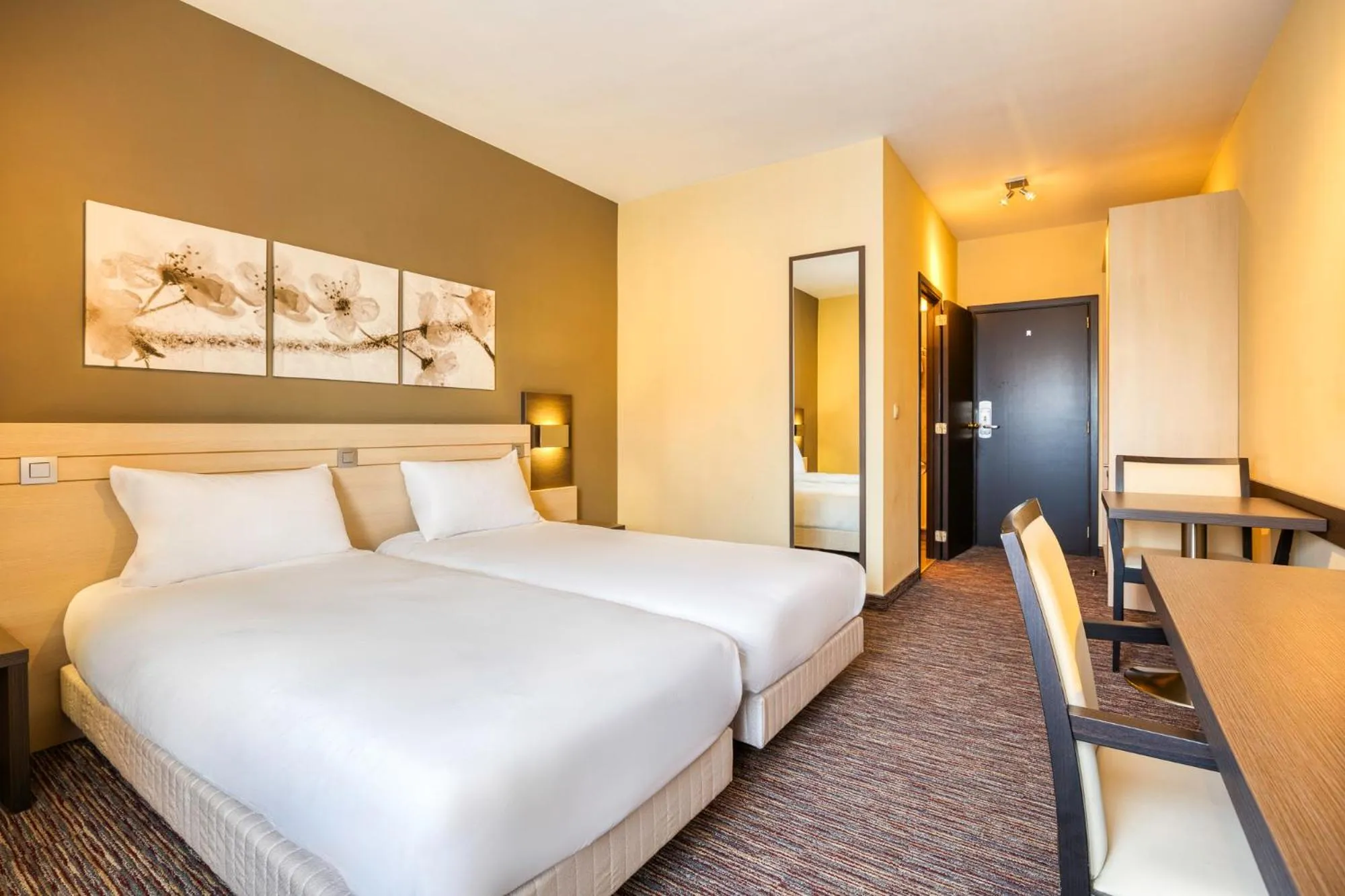 Bedroom, Bed in B&B HOTEL Mons Centre