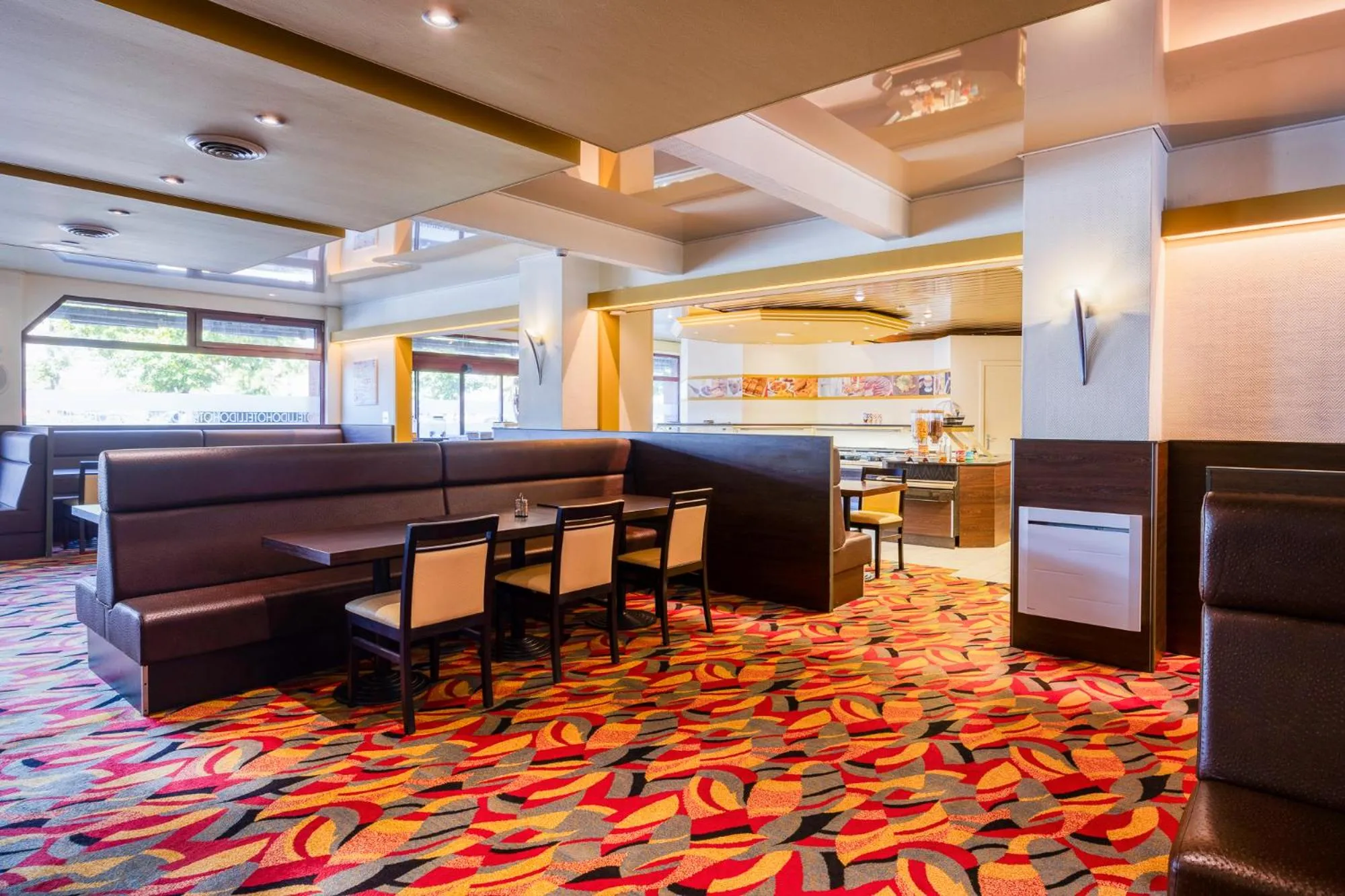 Breakfast in B&B HOTEL Mons Centre