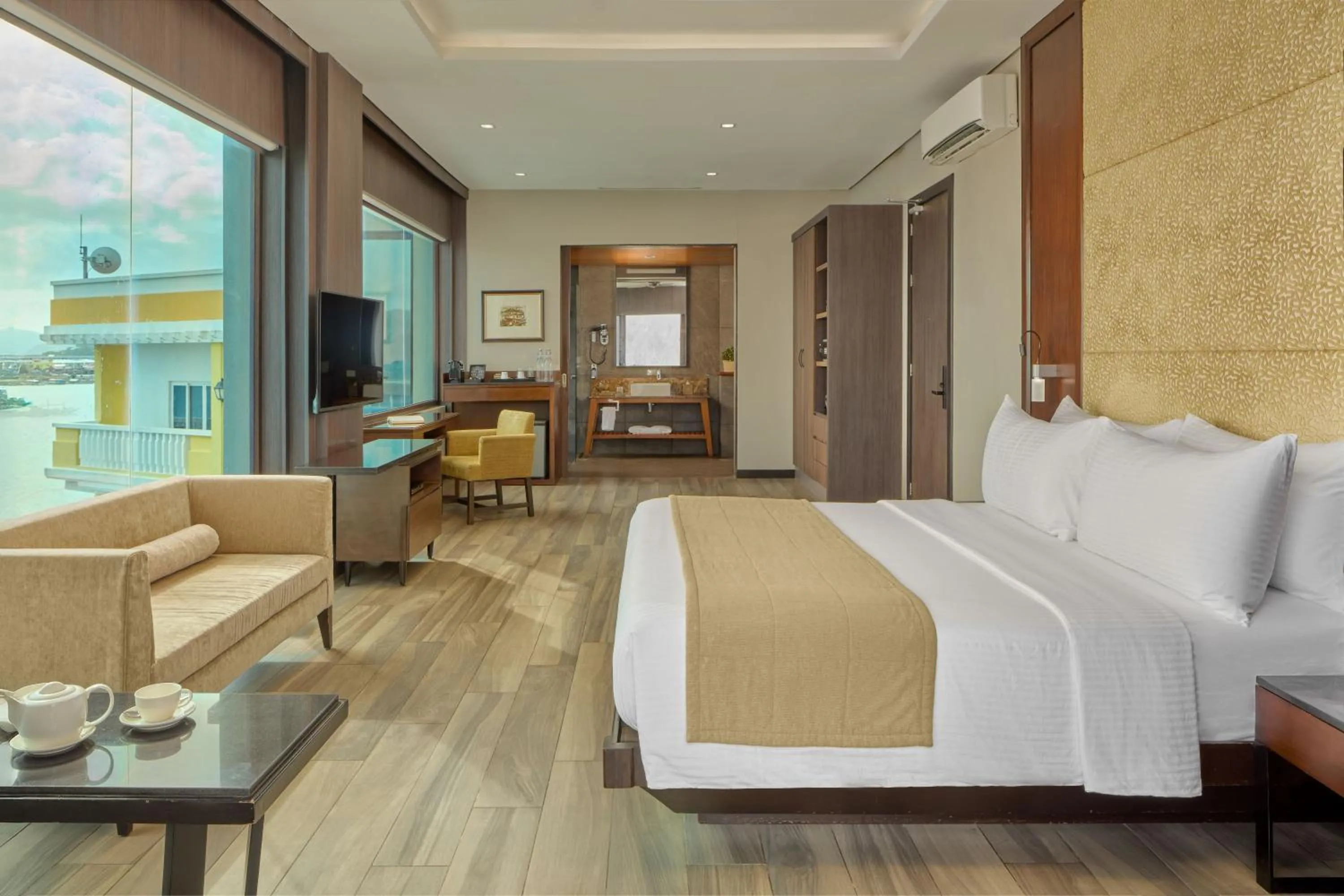 Bed in Two Seasons Coron Bayside Hotel