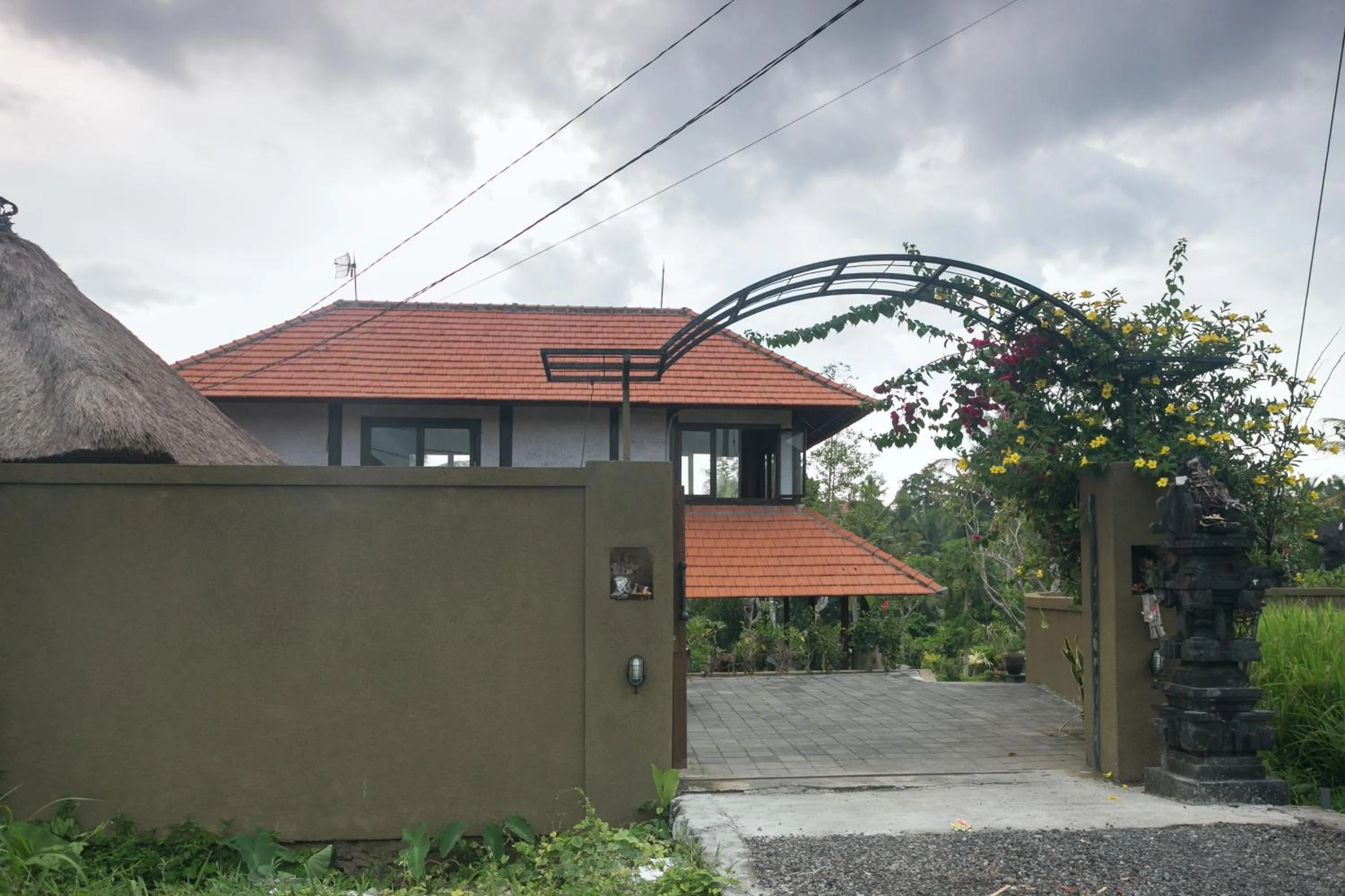 Property building in Tirta Arum