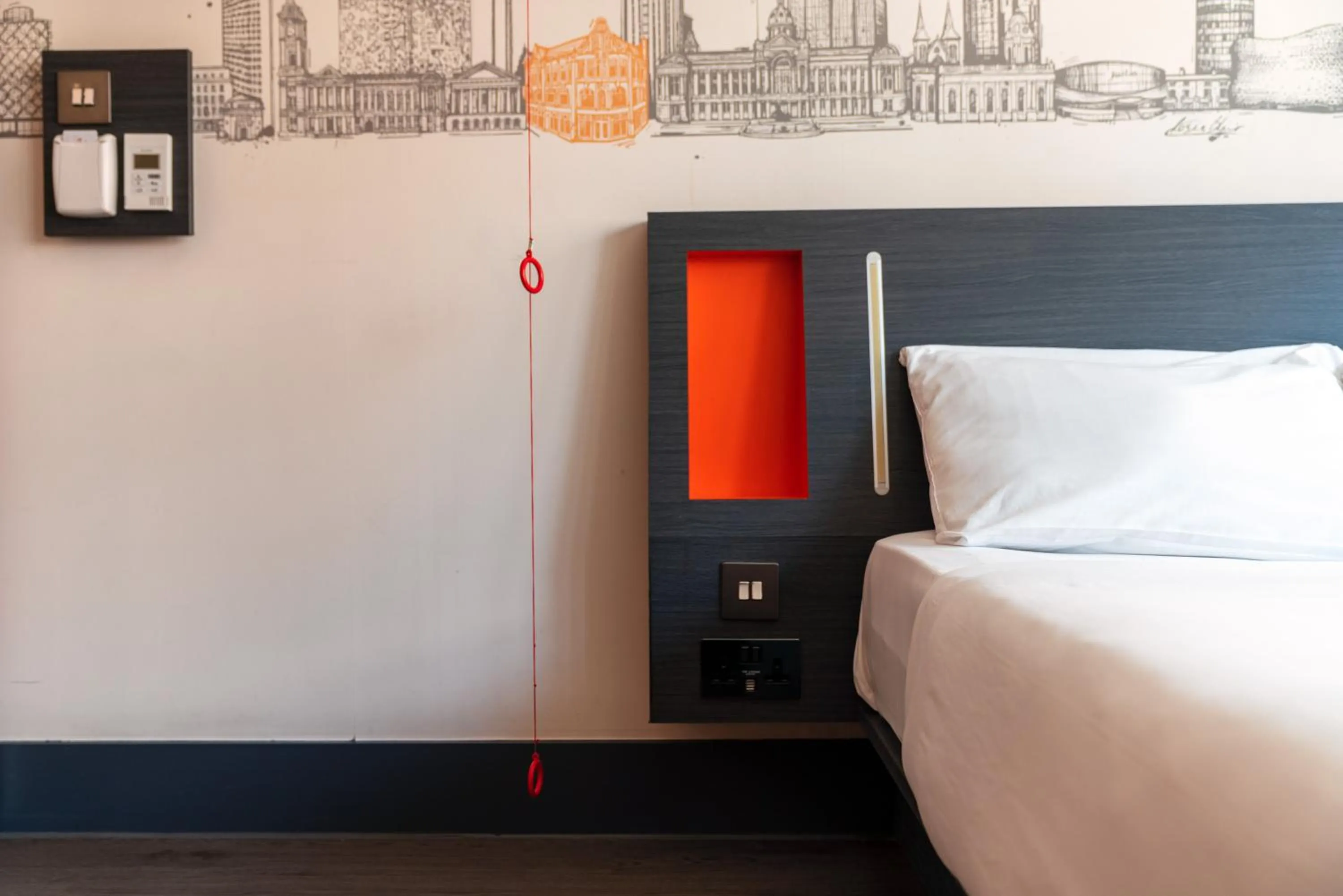 Bedroom, Bed in easyHotel Birmingham