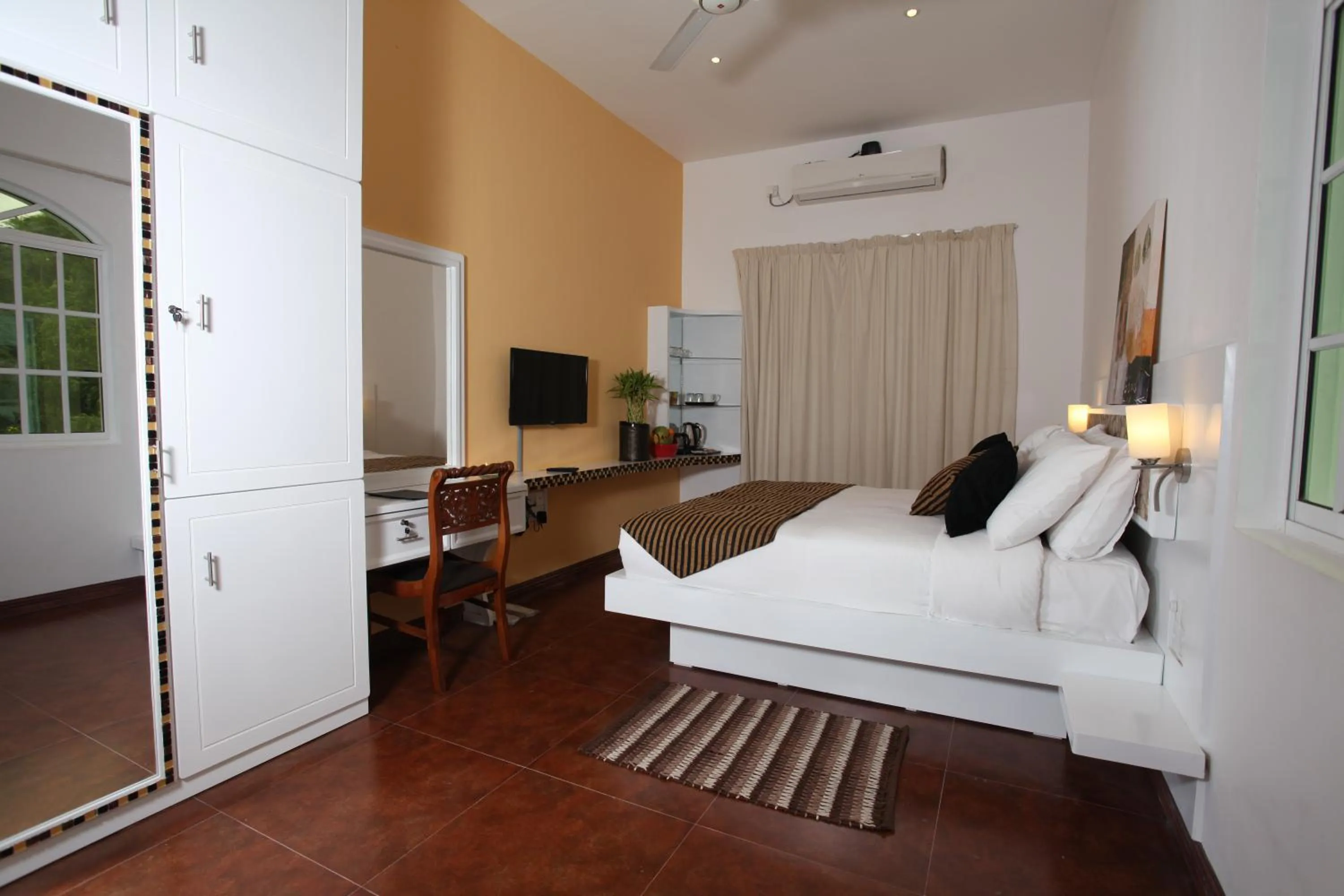 Photo of the whole room, Bed in Ayaana Boutique Hotel