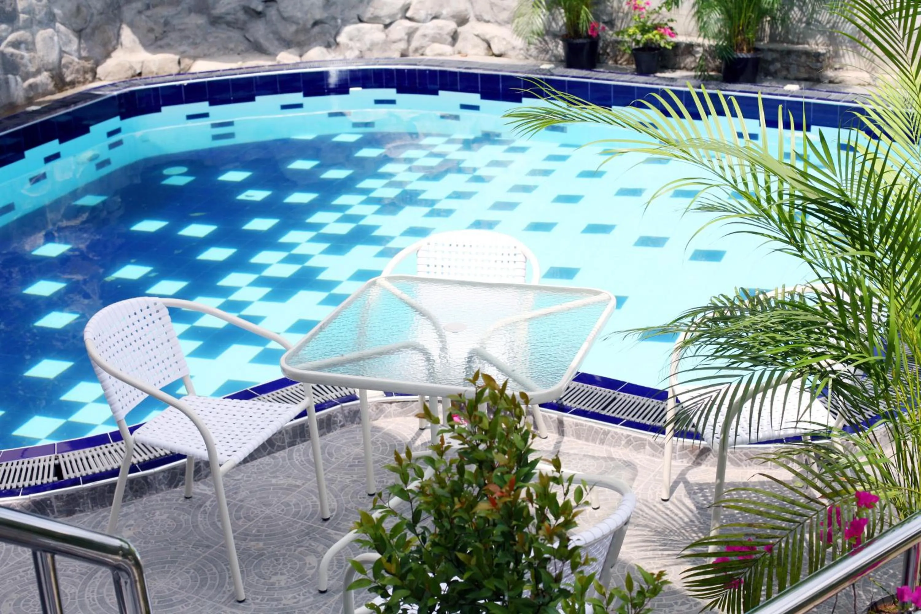 Swimming pool in Ayaana Boutique Hotel