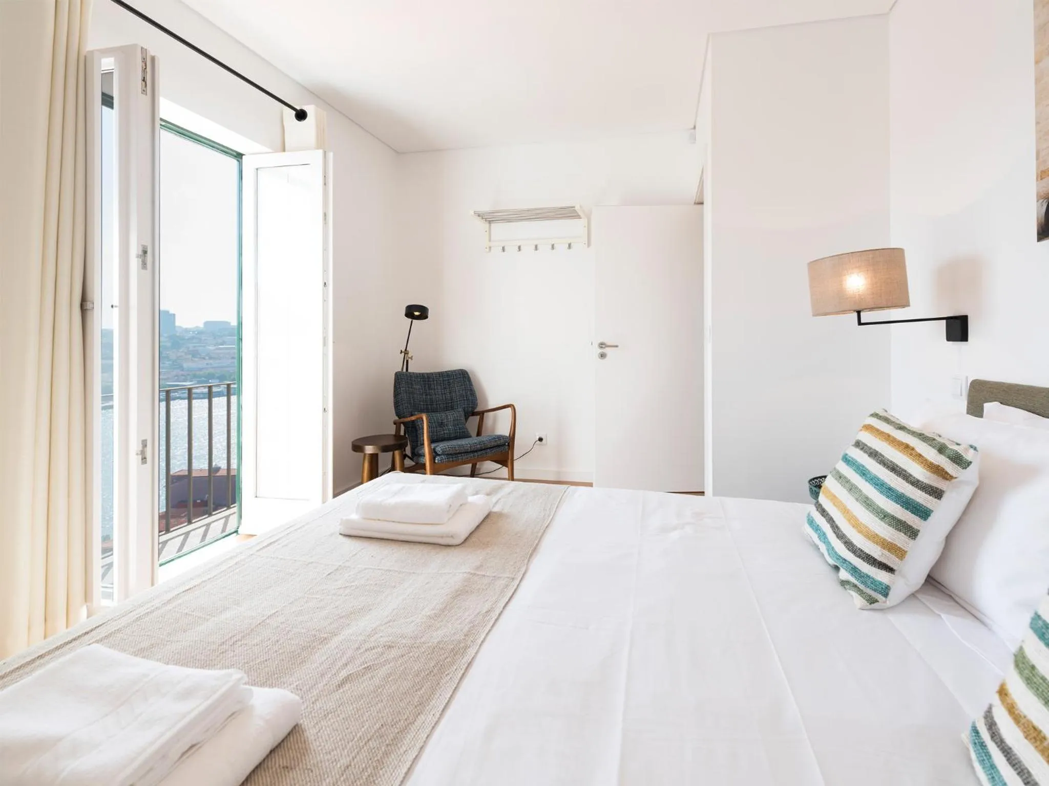 Balcony/Terrace, Bed in Arco Apartments