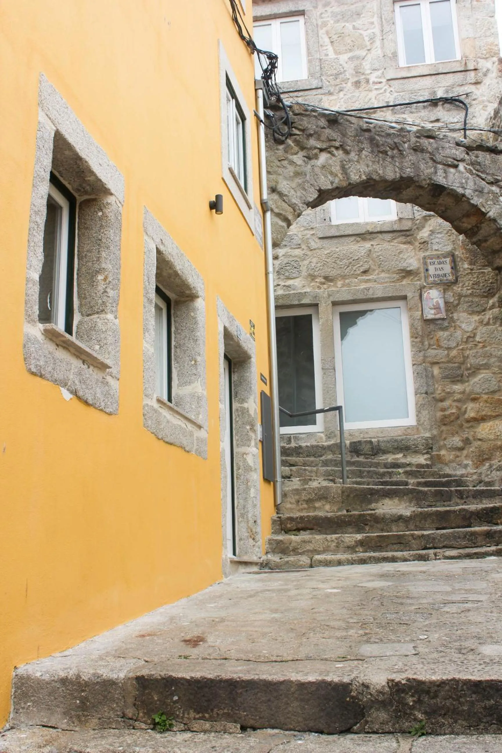 Facade/entrance in Arco Apartments