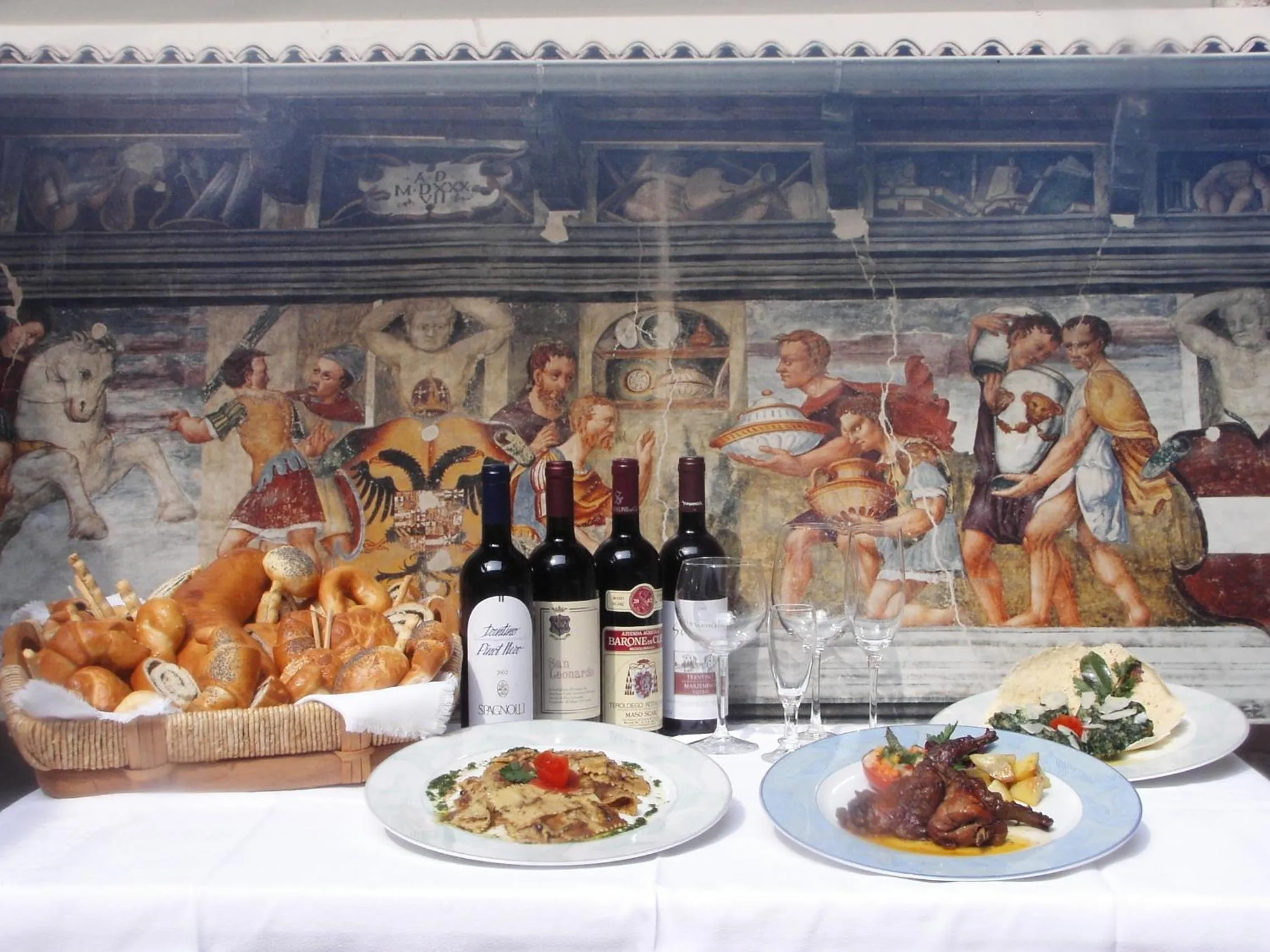 Restaurant/places to eat in Casa Alla Lega