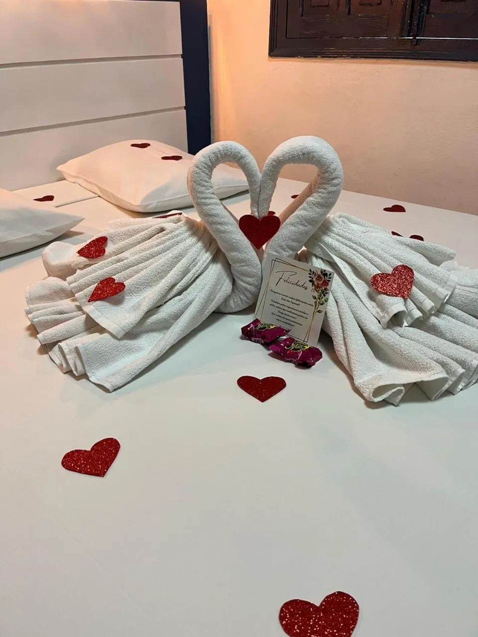 Decorative detail, Bed in MOVA Hotel D'oeste - Localizado em frente a Praça Principal da Cidade, na área Central - Pé na Praça