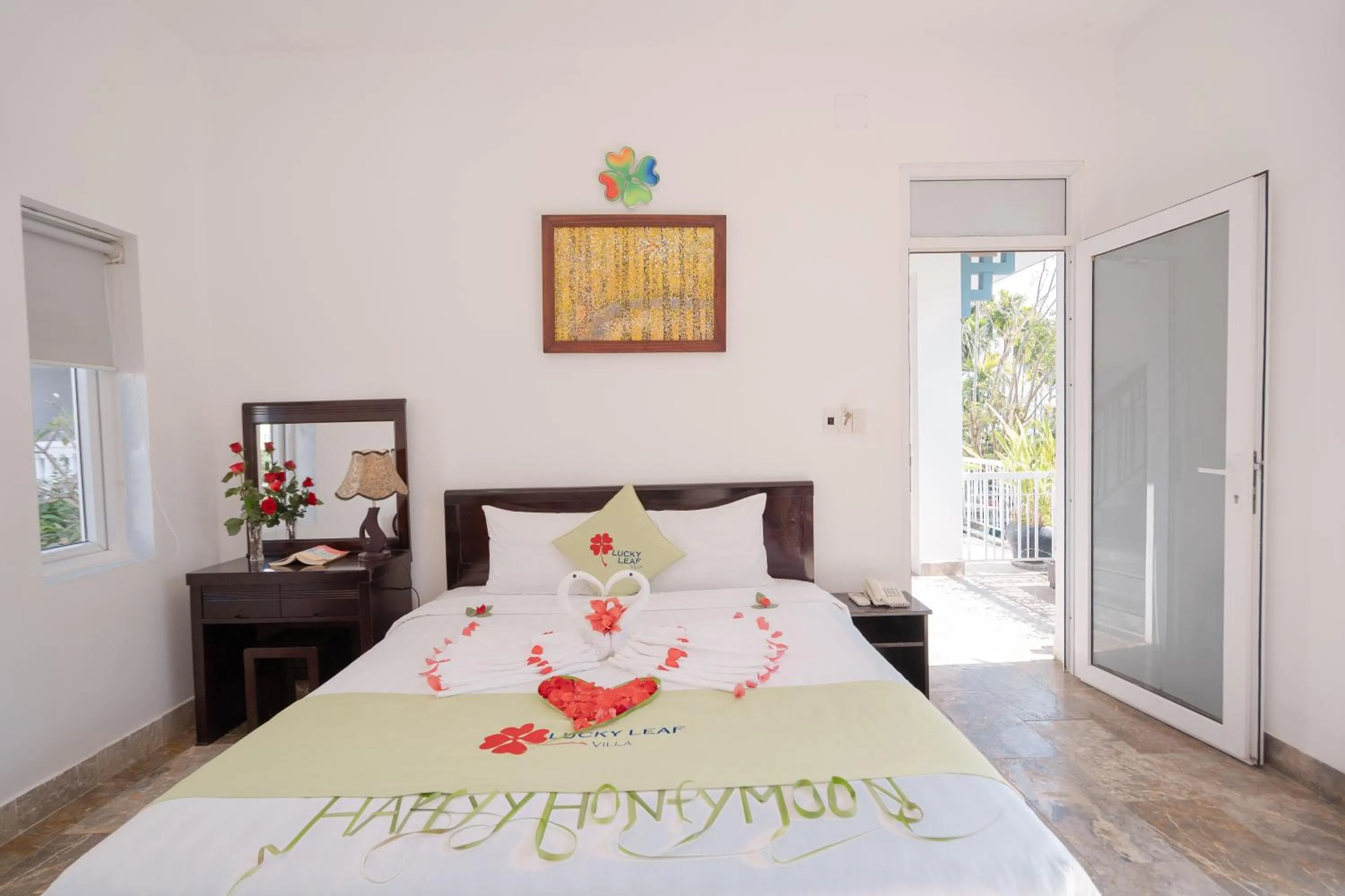 Bed in Lucky Leaf Hoian Villa