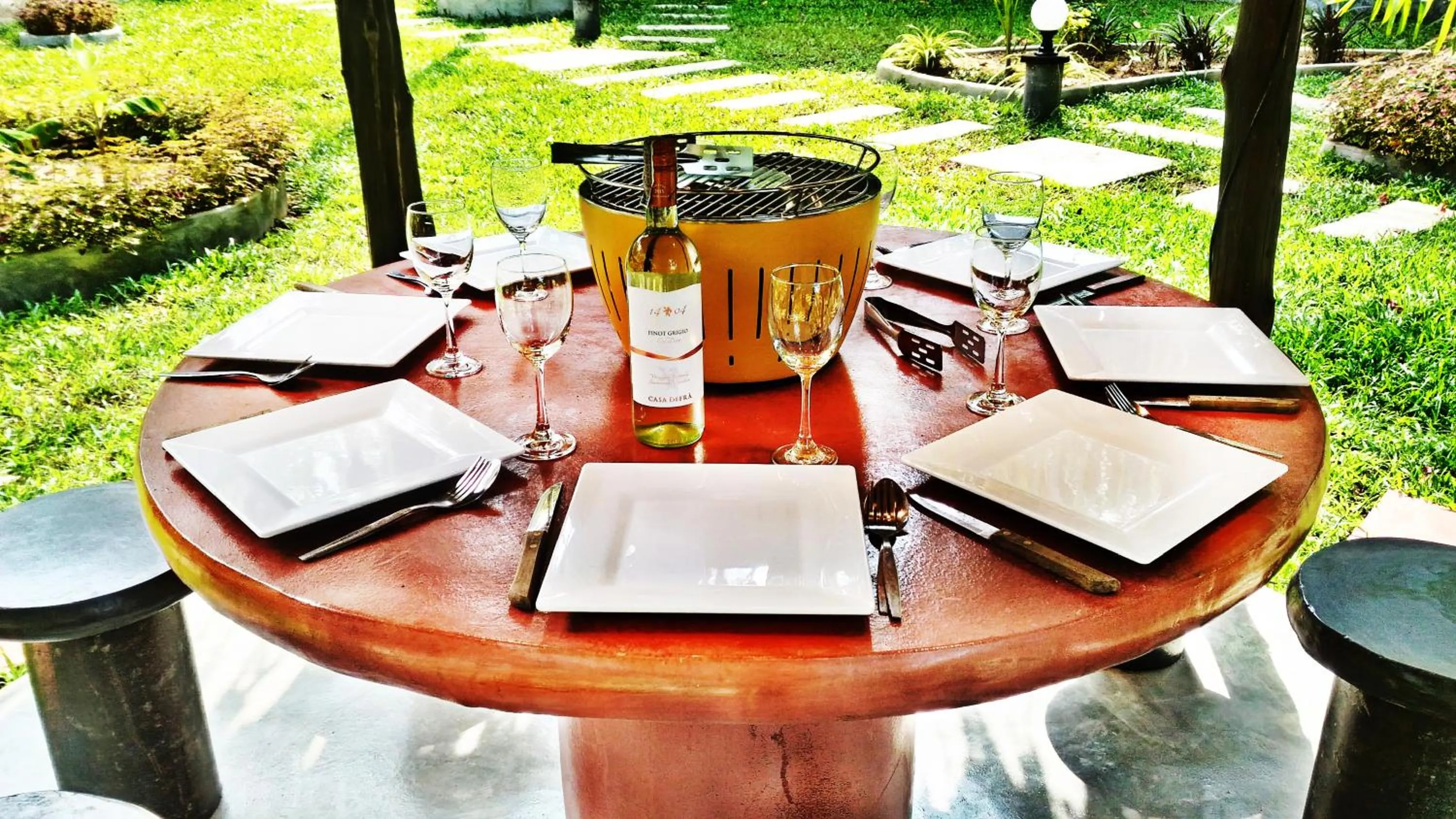 BBQ facilities in Flower Power Farm Village