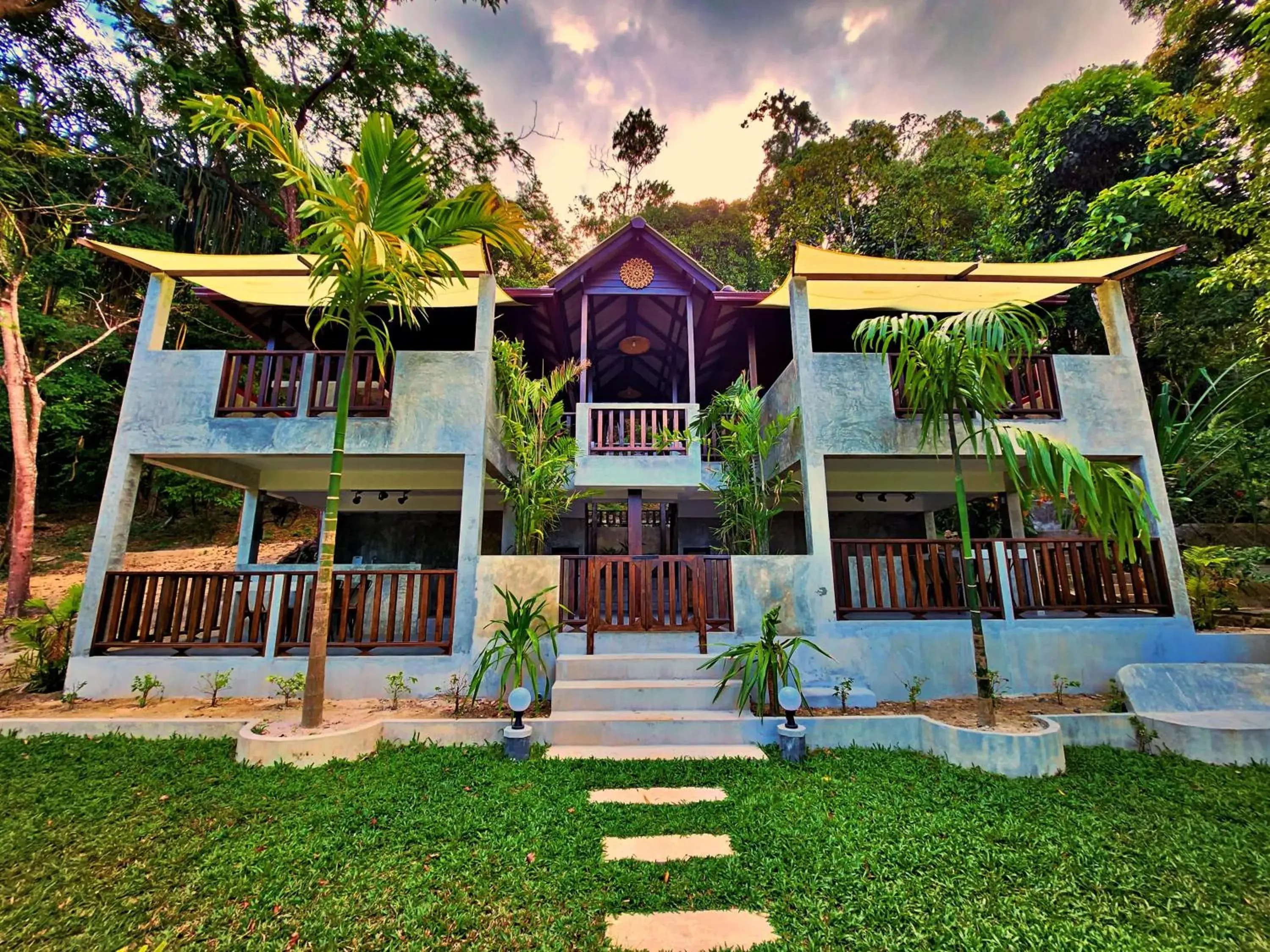 Suite with Balcony in Flower Power Farm Village Suite with Balcony in Flower Power Farm Village