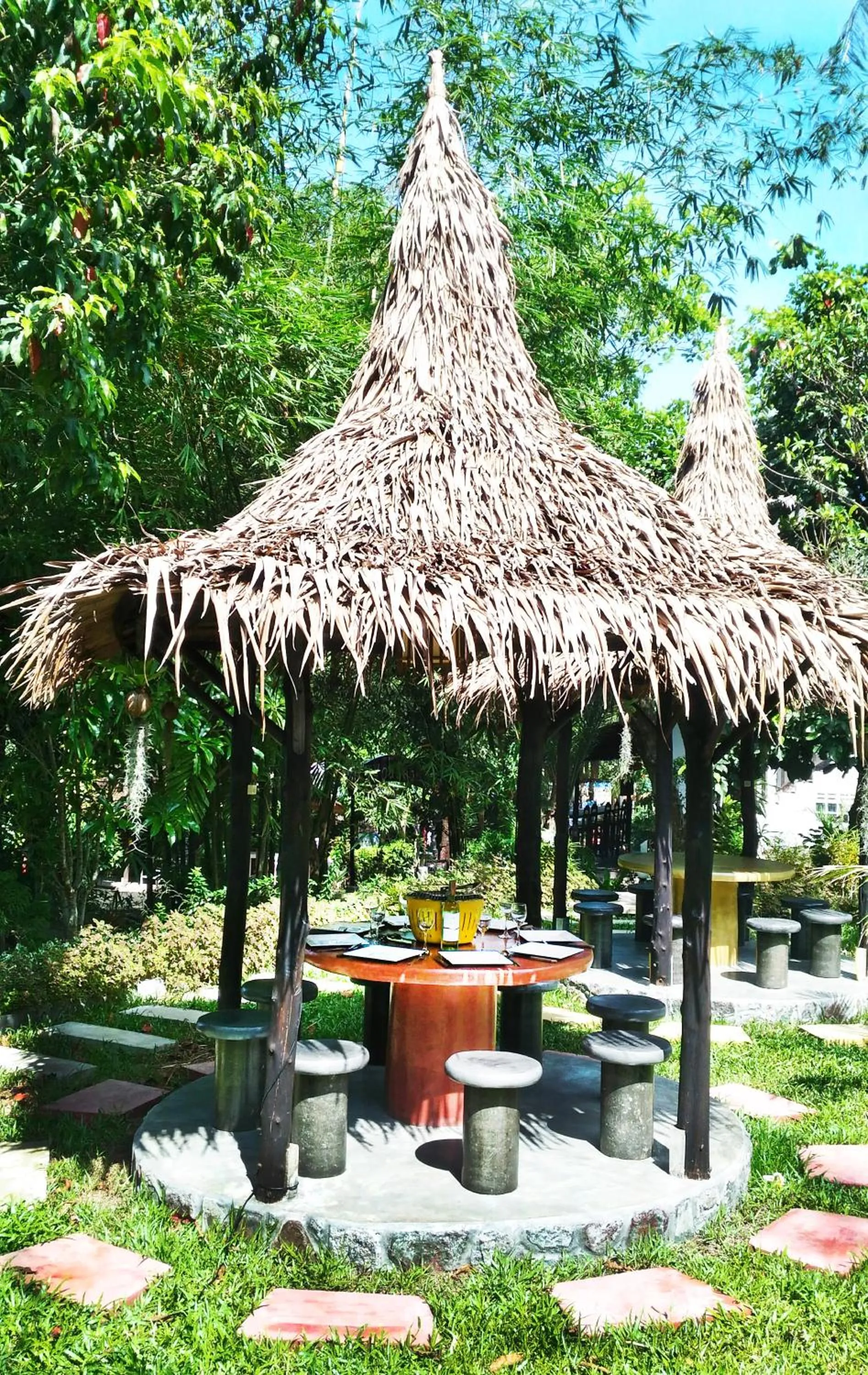 BBQ facilities in Flower Power Farm Village