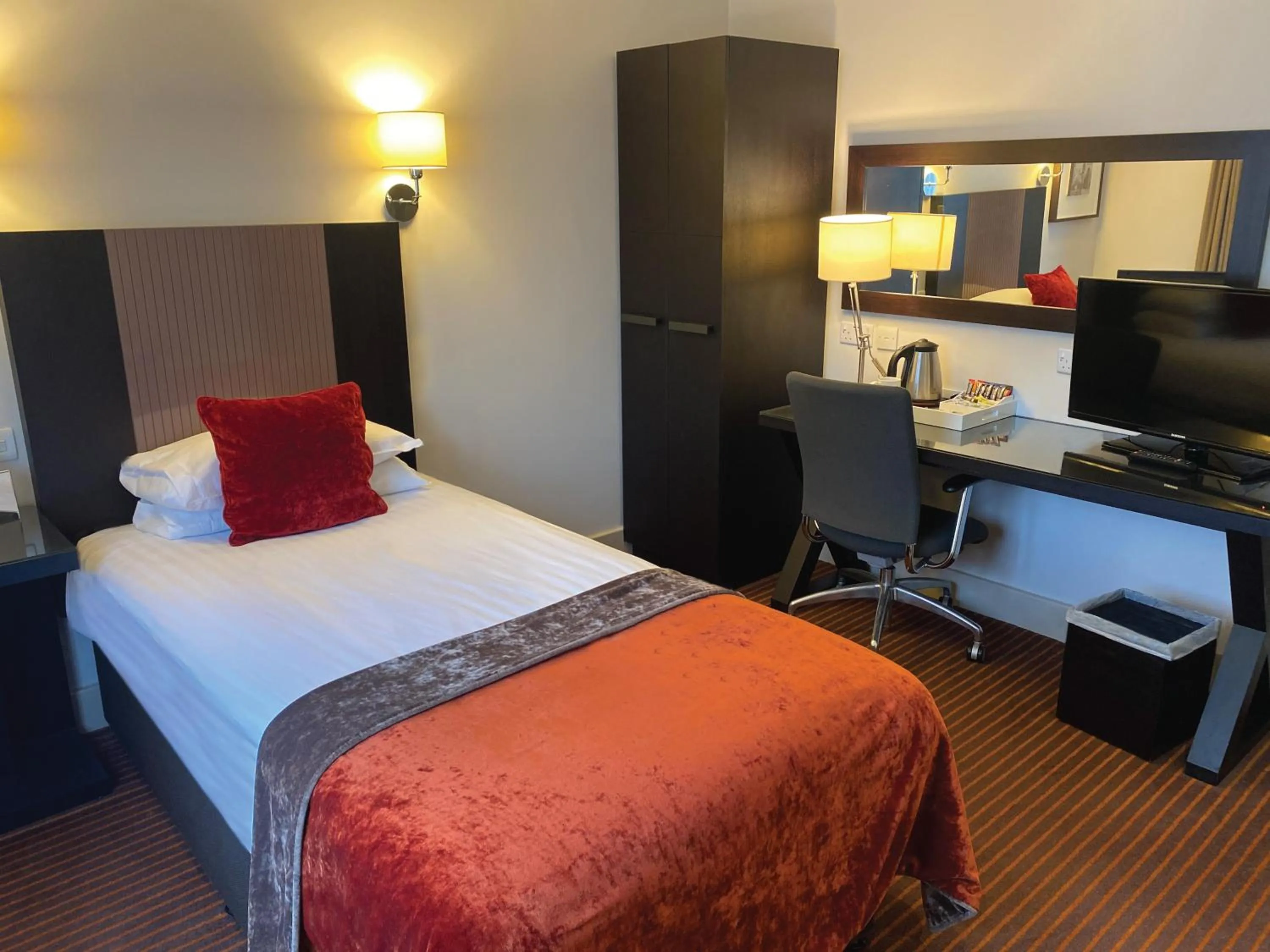 Bedroom, Bed in Staverton Park Hotel & Golf Club