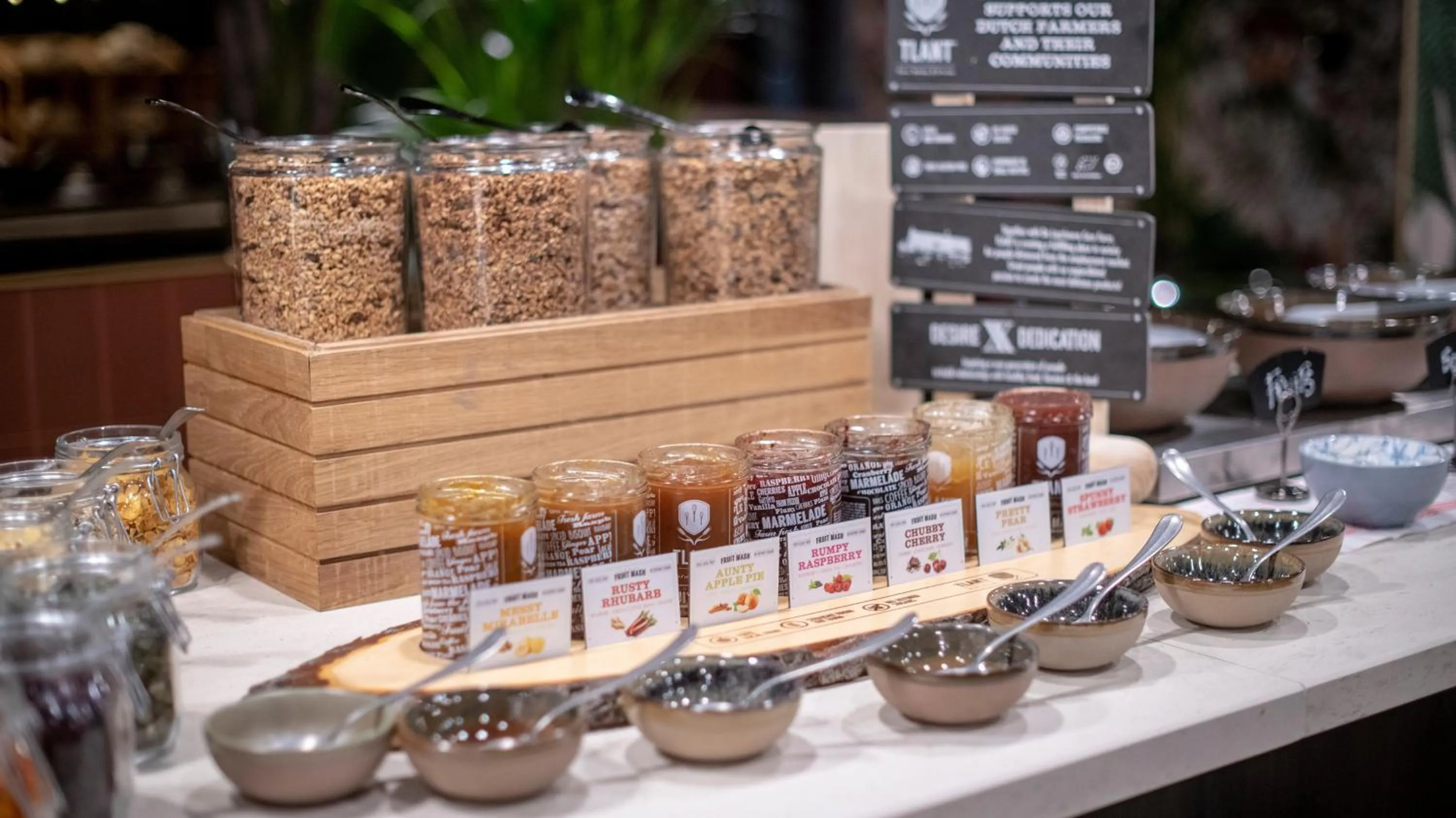 Breakfast in Hotel Indigo Brussels - City by IHG