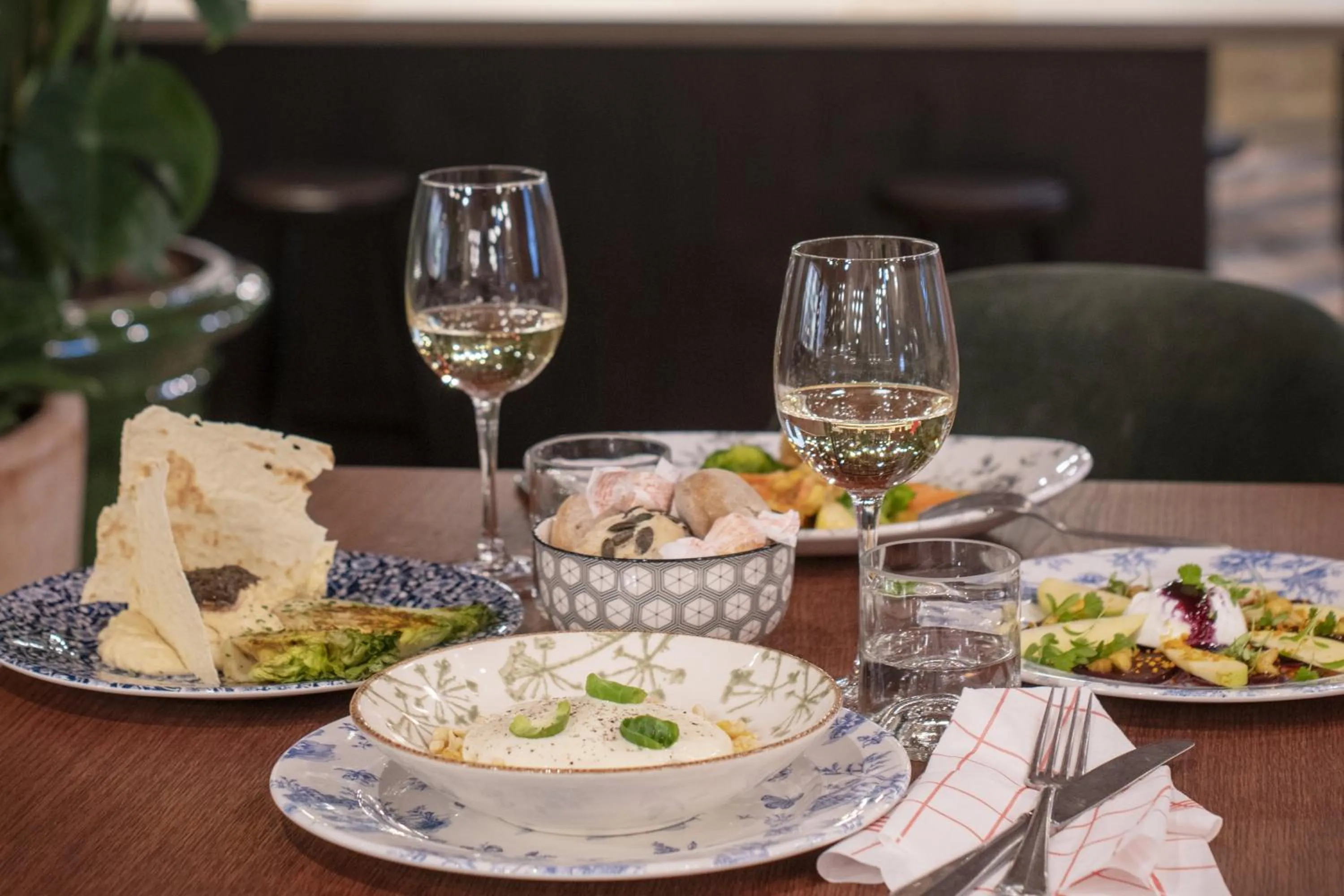 Restaurant/places to eat in Hotel Indigo Brussels - City by IHG