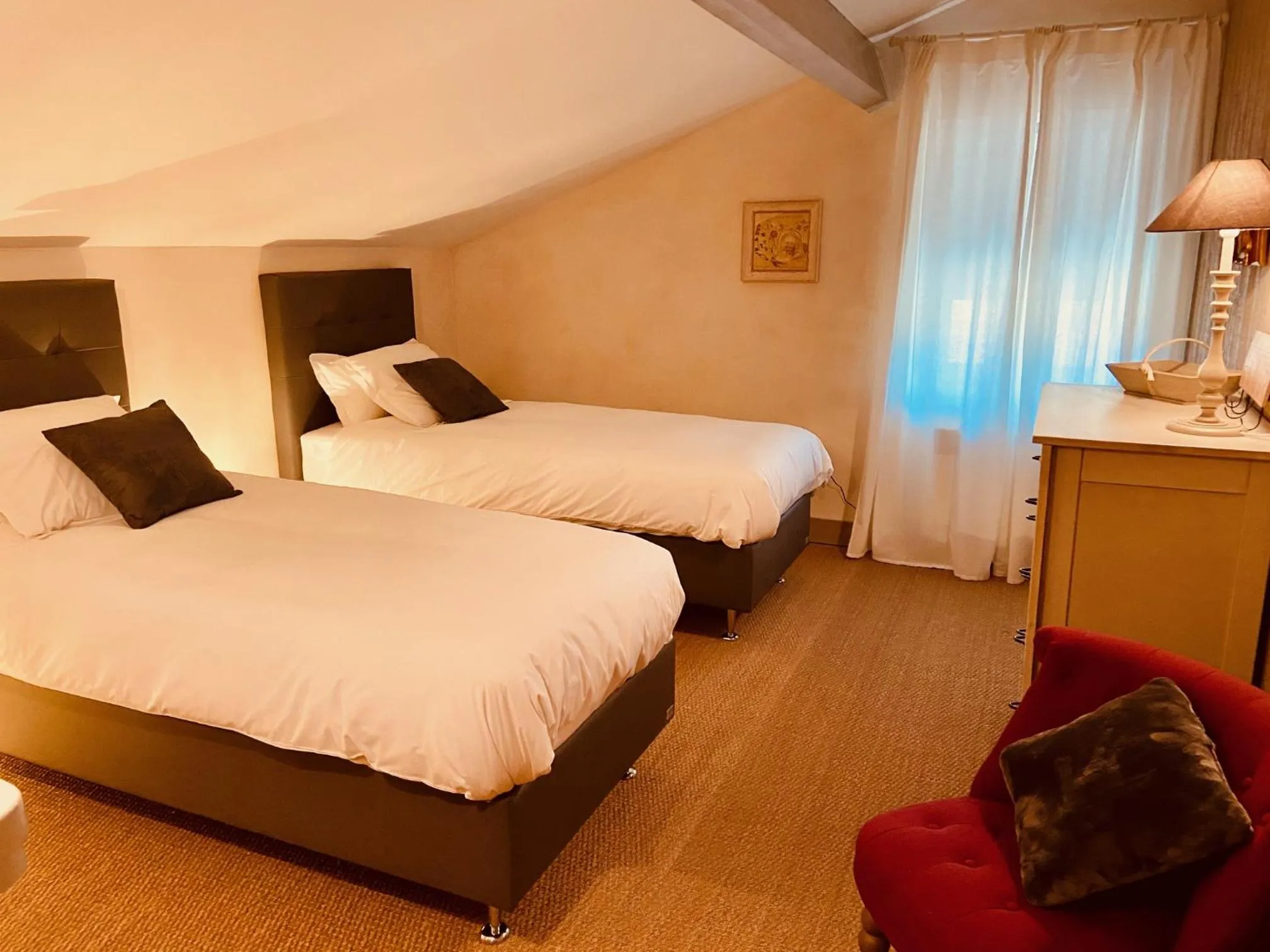 Photo of the whole room, Bed in La Closerie de Sarlat Maison d hôtes de charme
