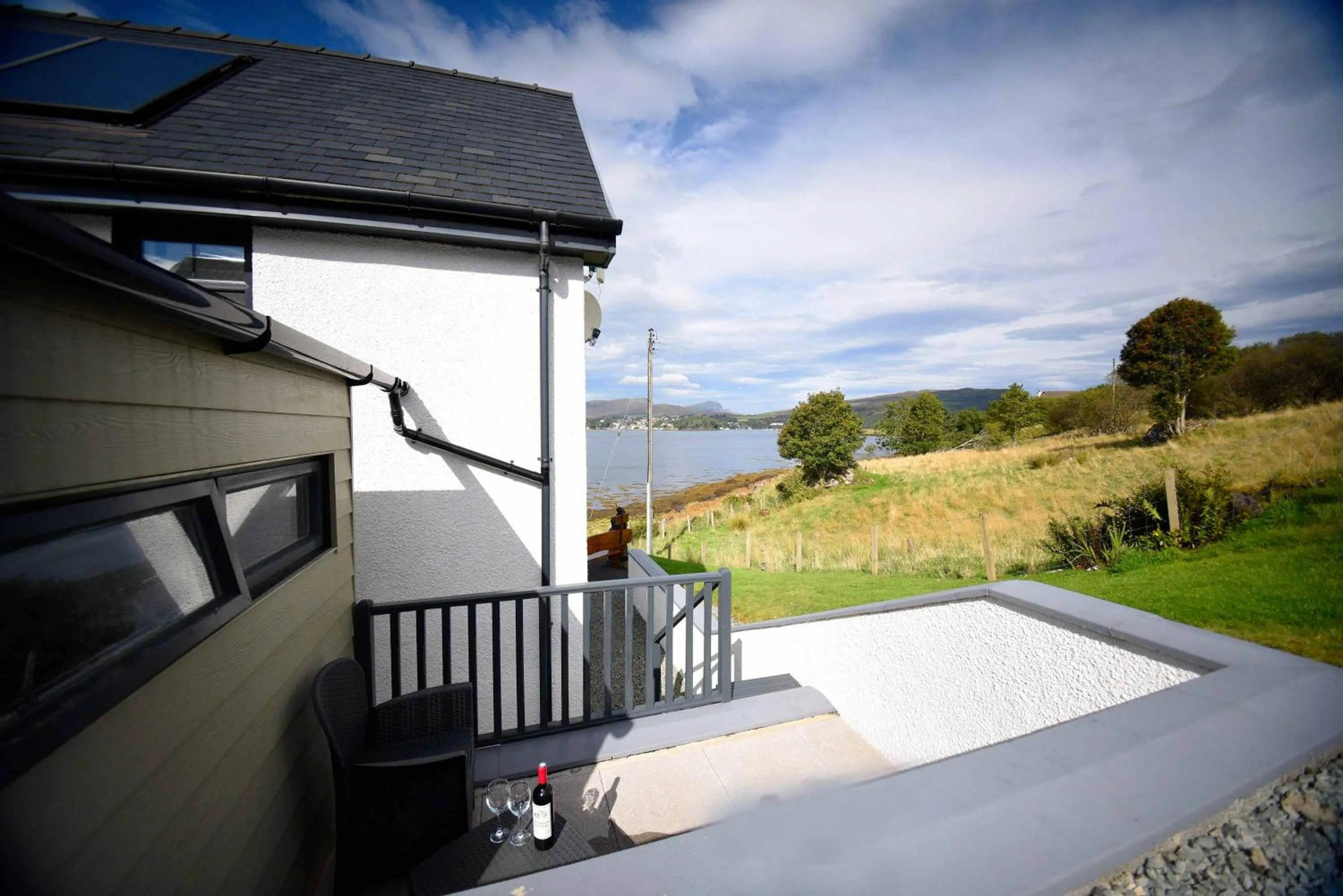 Lake view in Heatherfield House B&B